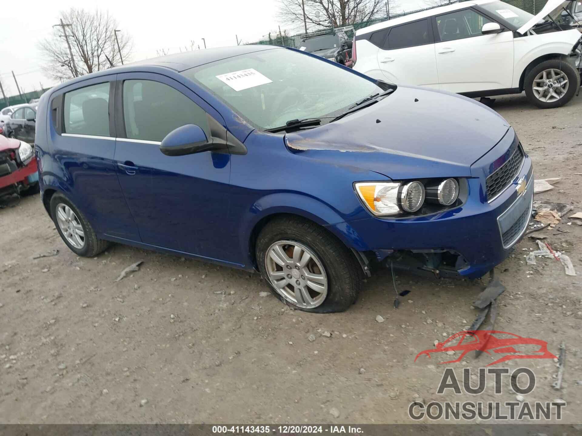 CHEVROLET SONIC 2014 - 1G1JC6SG5E4213897