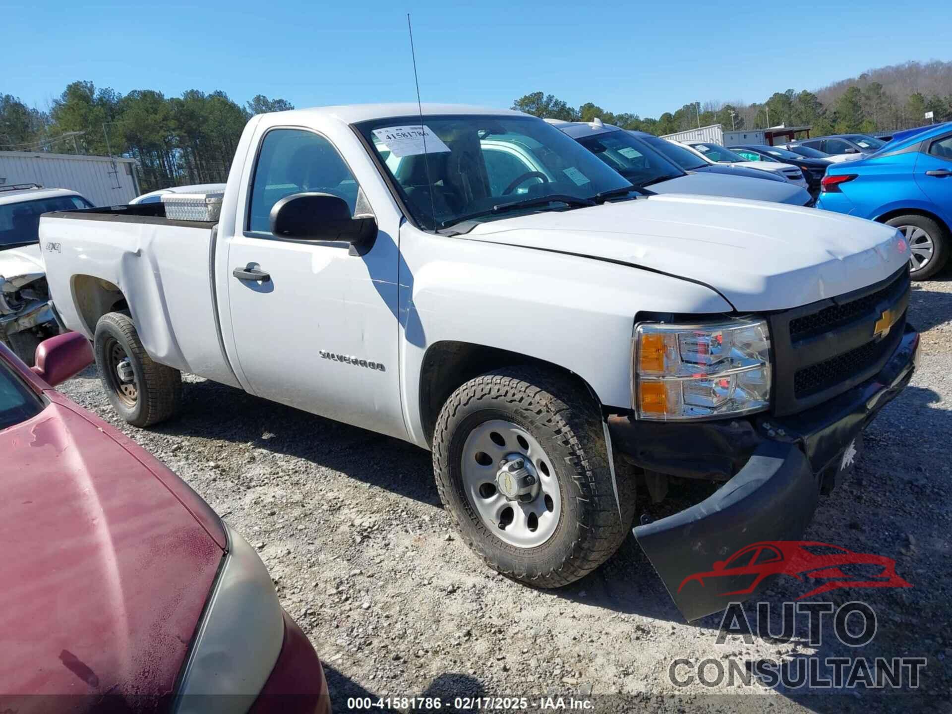 CHEVROLET SILVERADO 1500 2013 - 1GCNCPEA0DZ414372