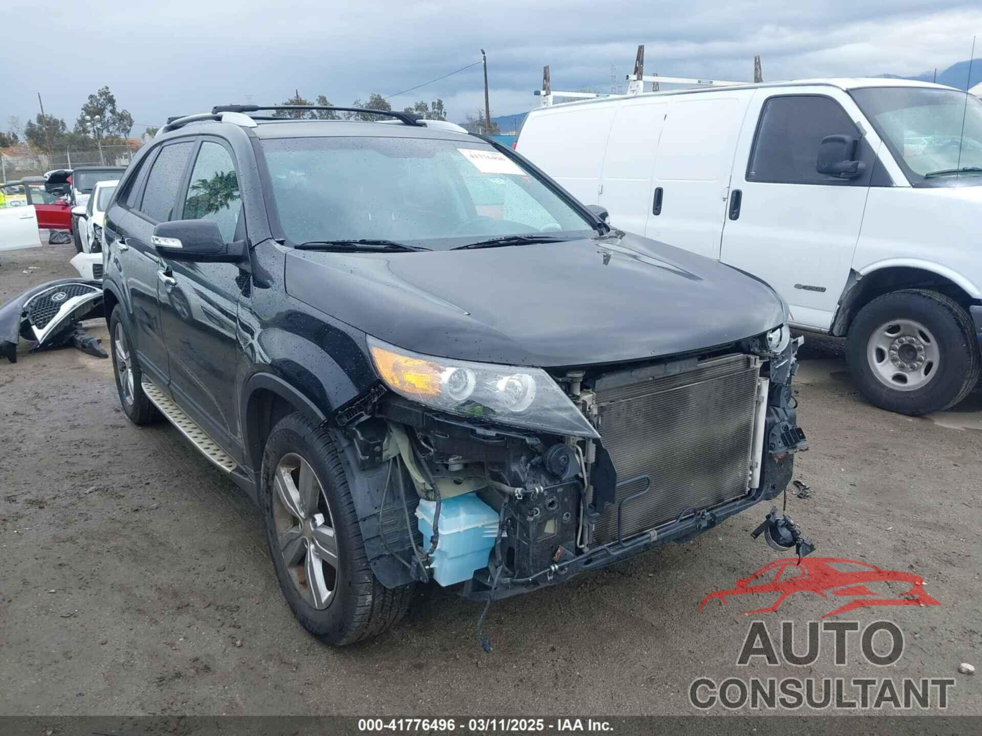 KIA SORENTO 2013 - 5XYKU3A63DG408185