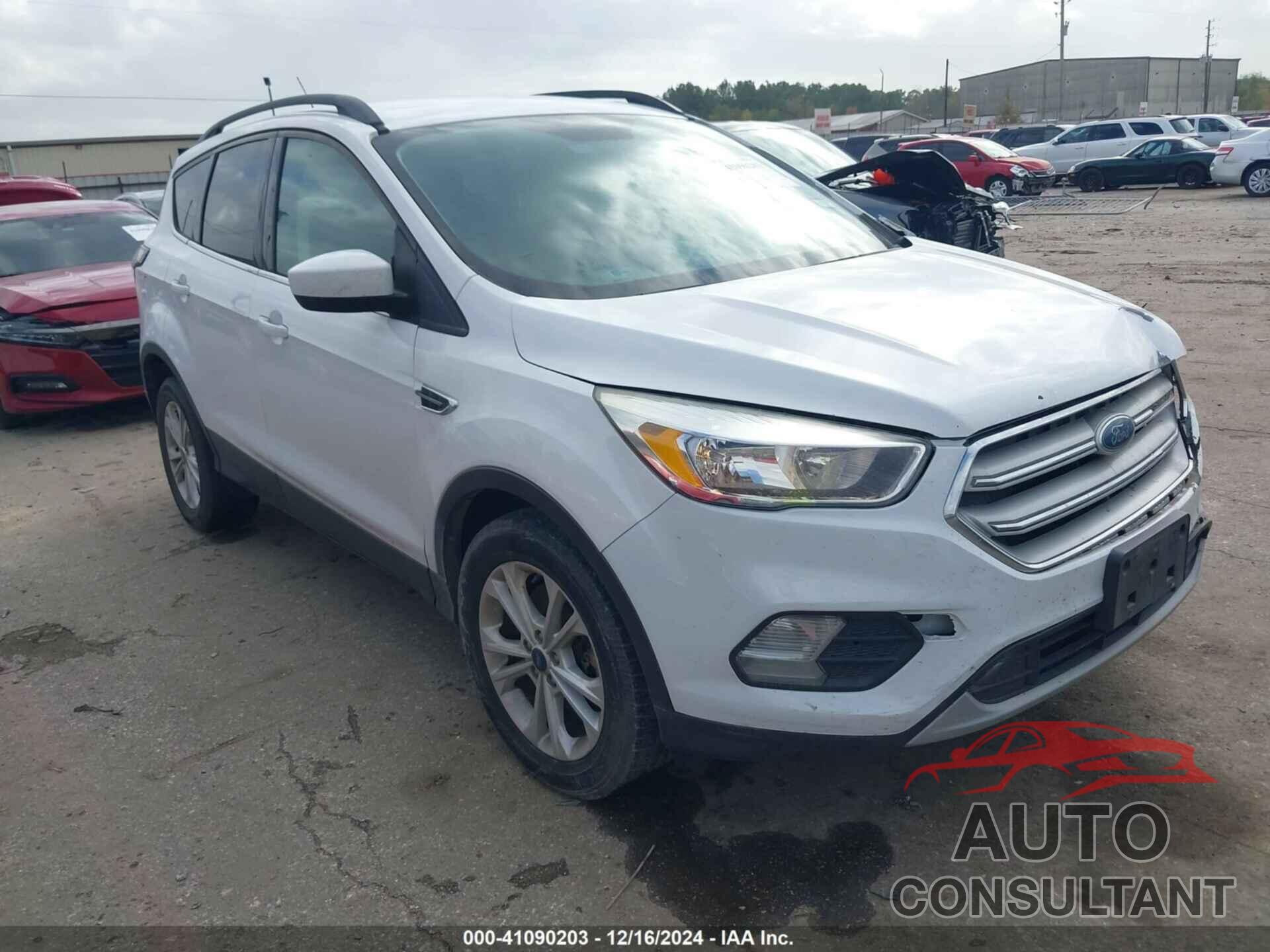 FORD ESCAPE 2018 - 1FMCU0G90JUB49746