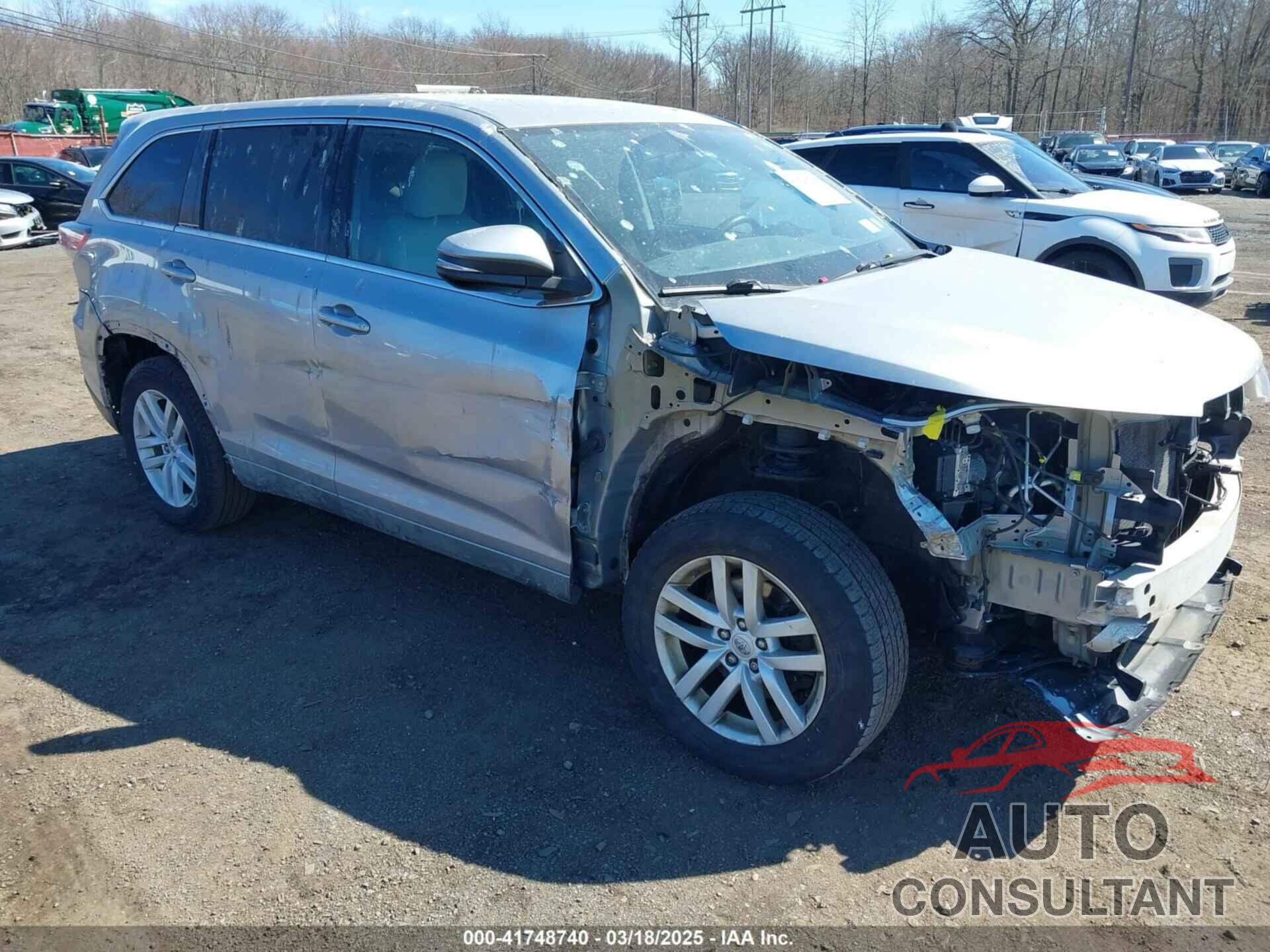 TOYOTA HIGHLANDER 2015 - 5TDBKRFH9FS128179