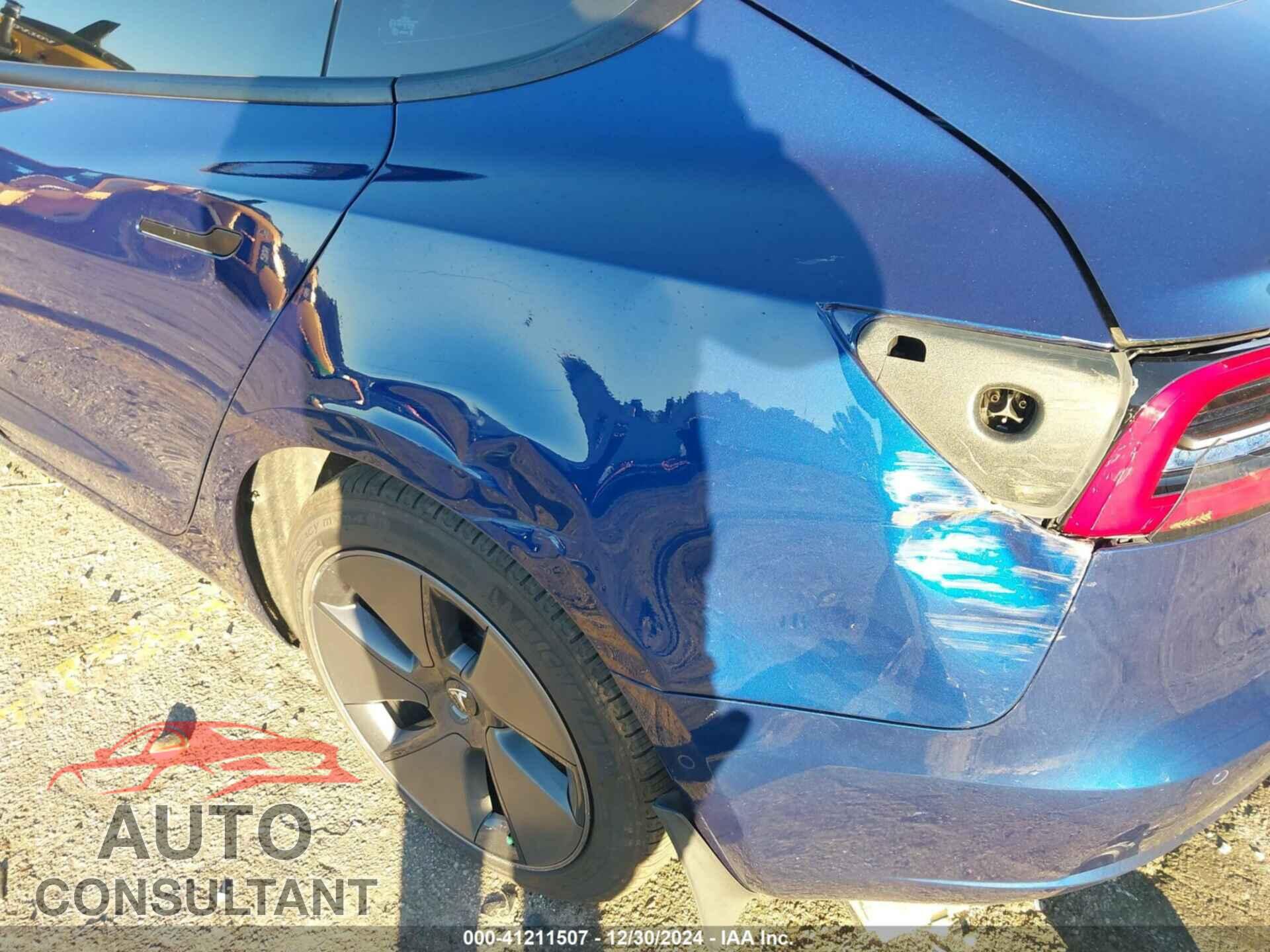 TESLA MODEL 3 2021 - 5YJ3E1EA8MF851718