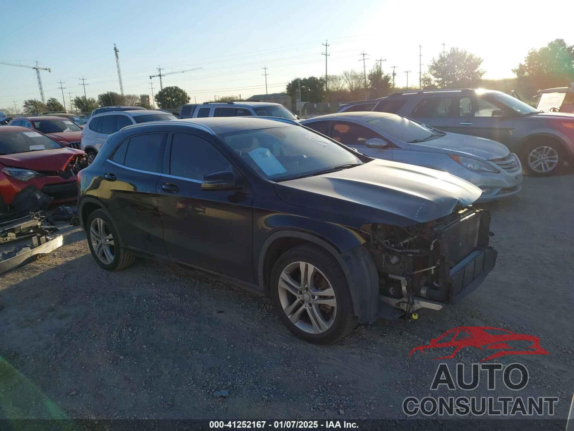 MERCEDES-BENZ GLA 250 2015 - WDCTG4EBXFJ128883