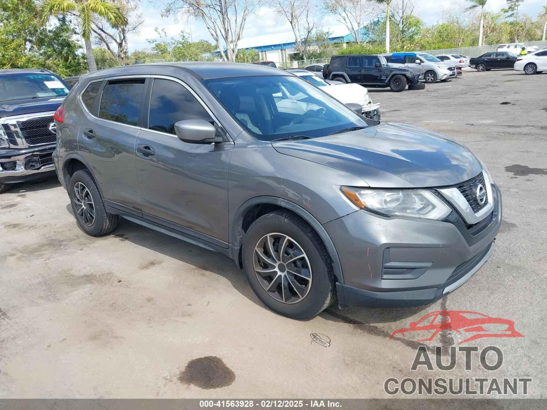 NISSAN ROGUE 2017 - KNMAT2MV9HP541757