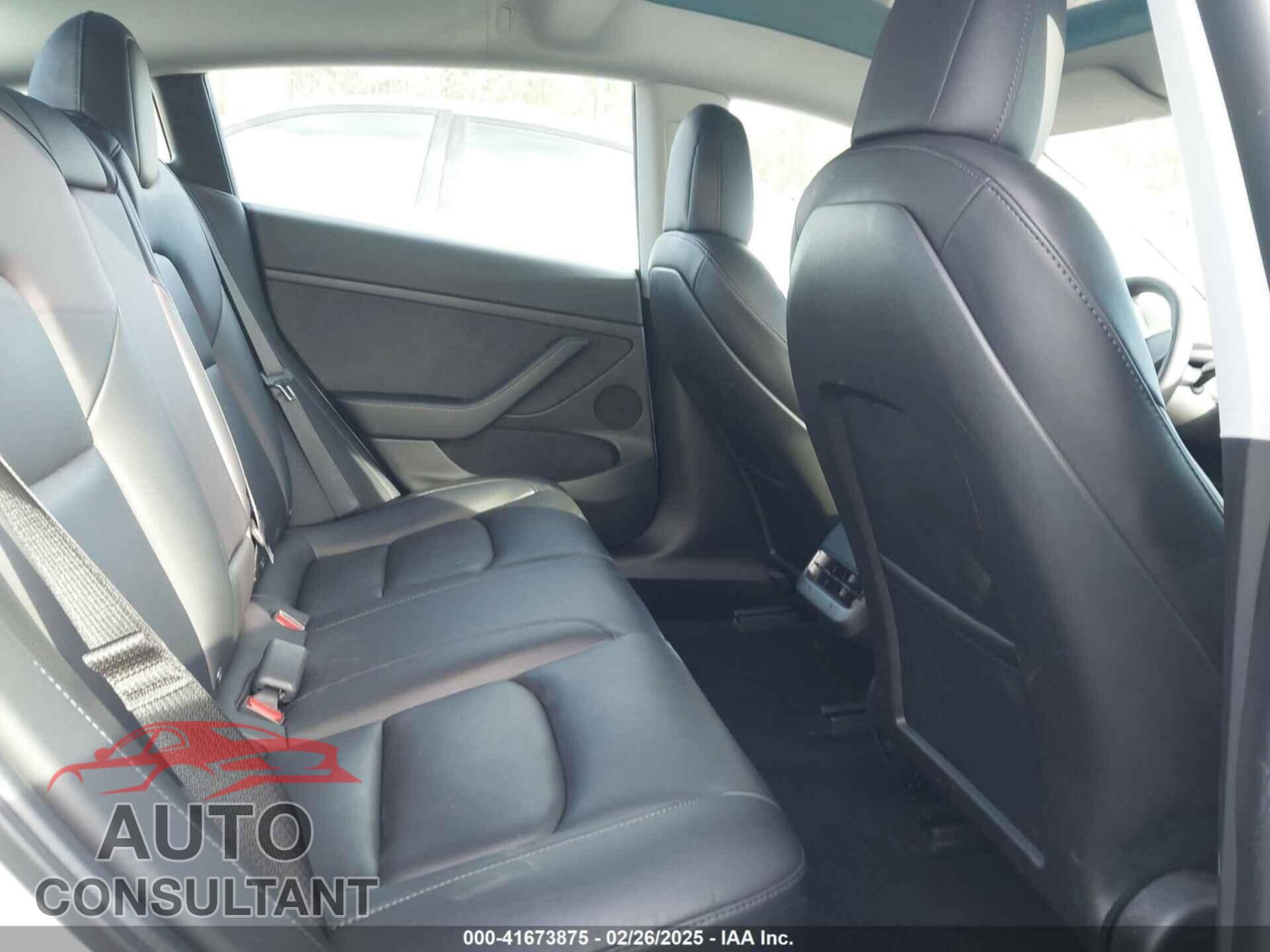 TESLA MODEL 3 2021 - 5YJ3E1EA4MF016604