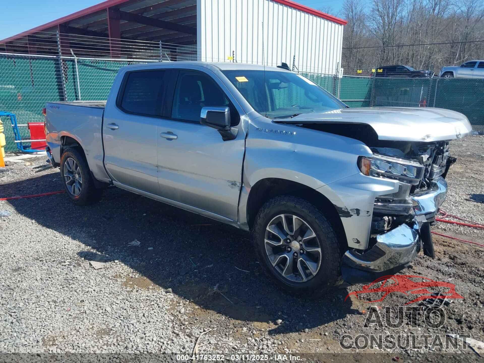CHEVROLET SILVERADO 1500 2020 - 1GCUYDED8LZ156087