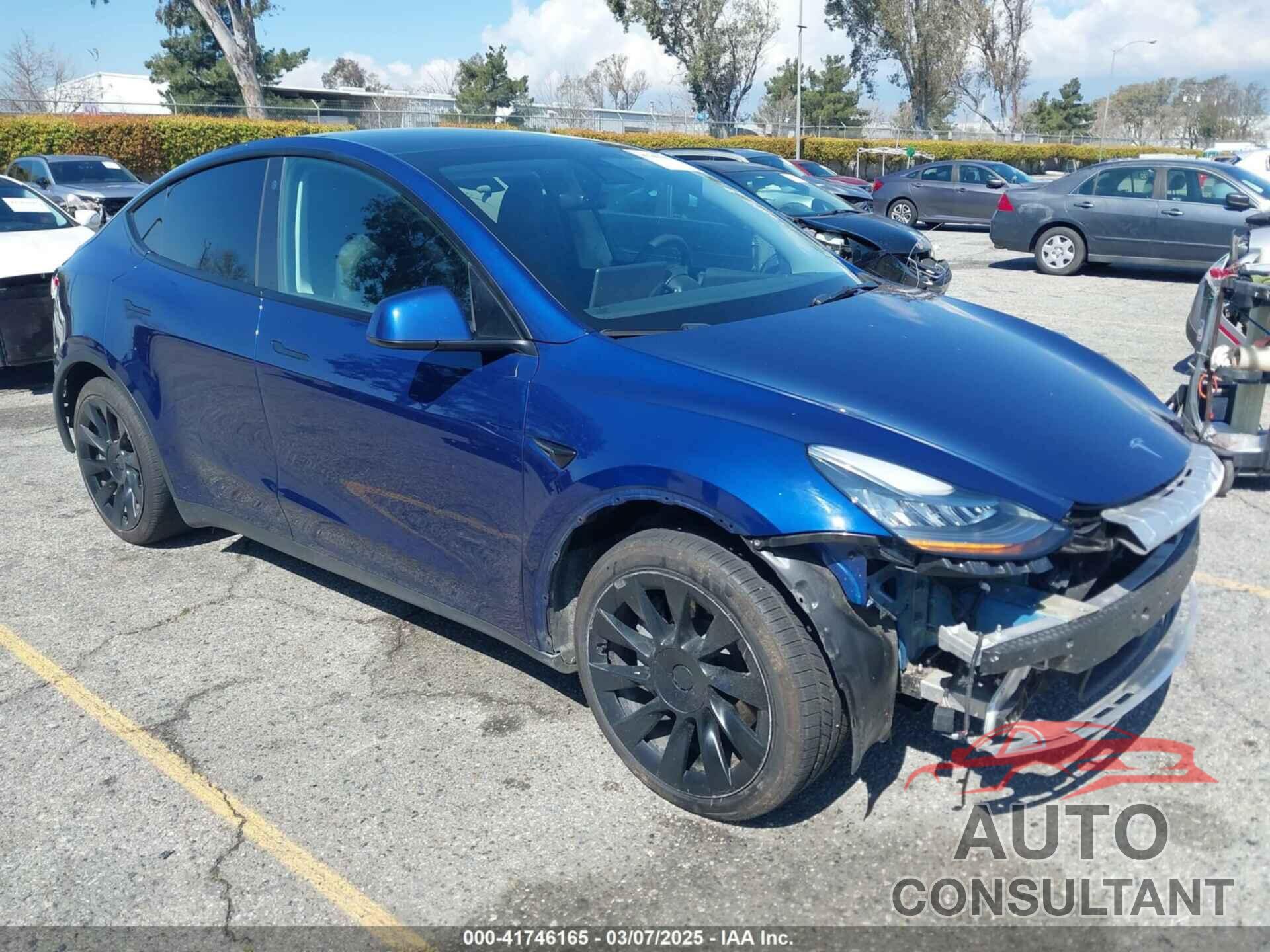 TESLA MODEL Y 2021 - 5YJYGAEE2MF196233