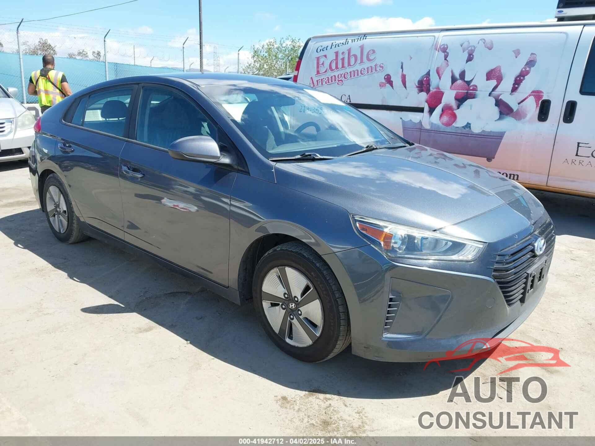 HYUNDAI IONIQ HYBRID 2019 - KMHC65LC4KU162428