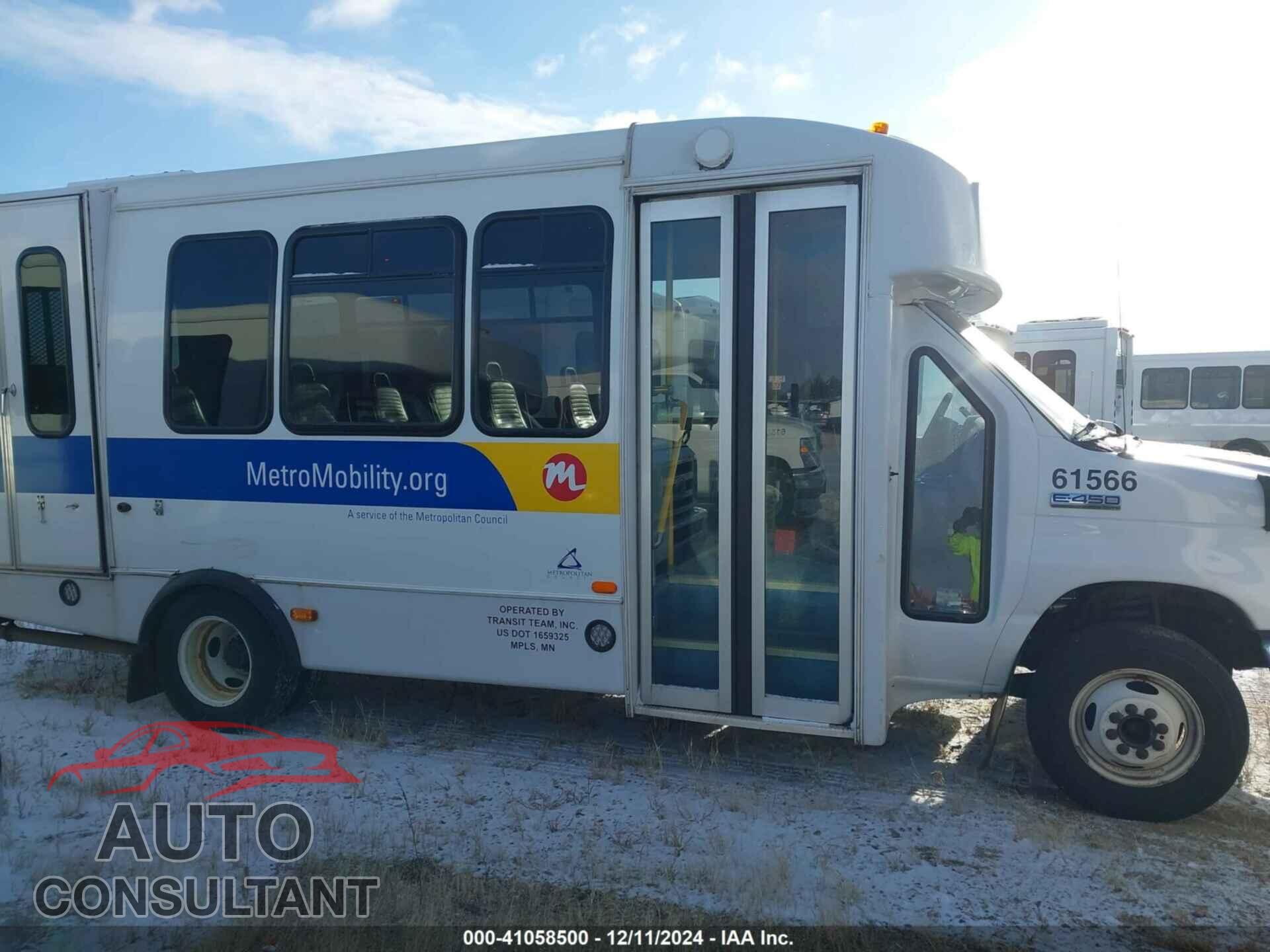 FORD E-450 CUTAWAY 2017 - 1FDFE4FS3HDC33608