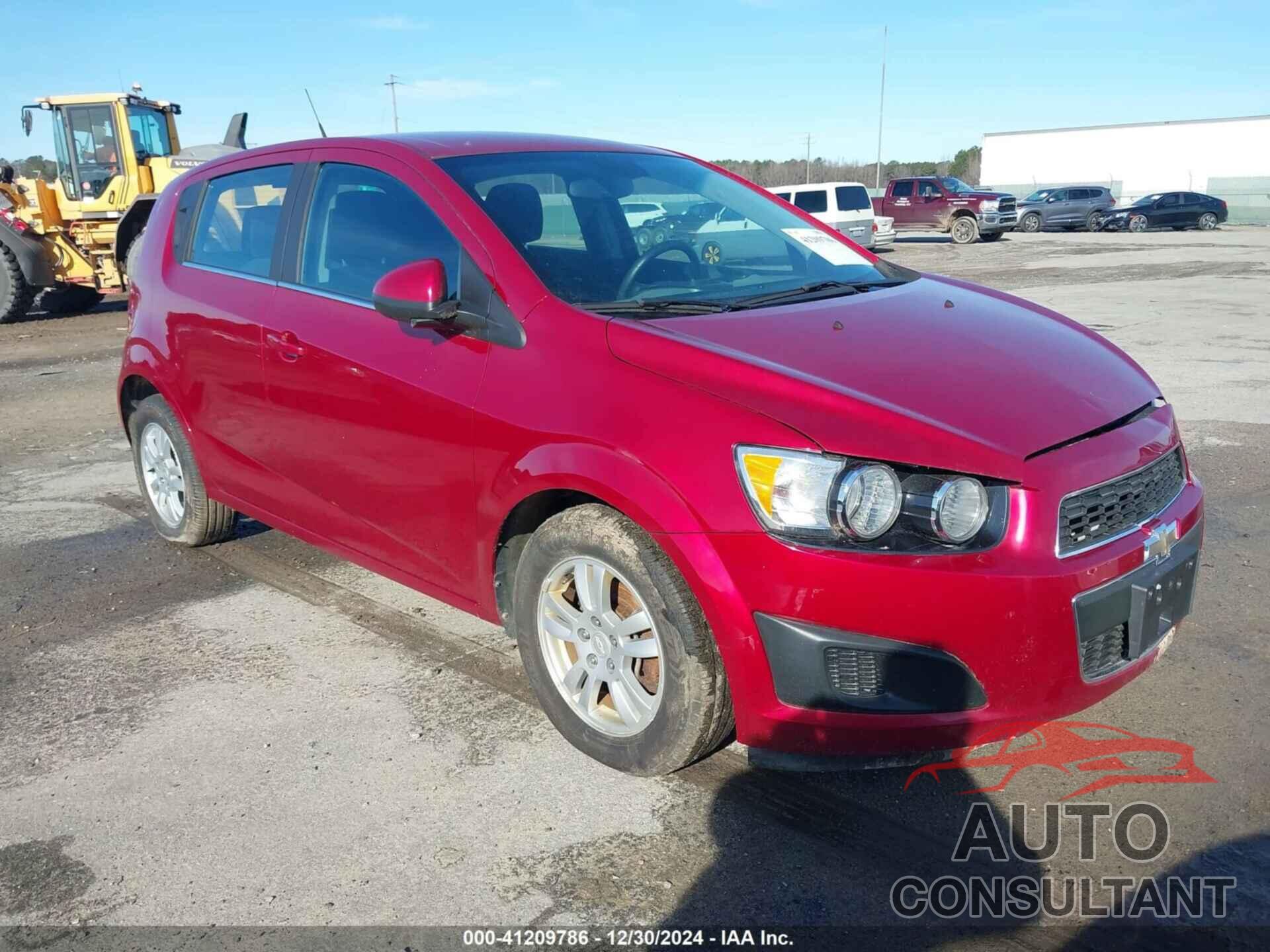 CHEVROLET SONIC 2013 - 1G1JC6SB7D4100391