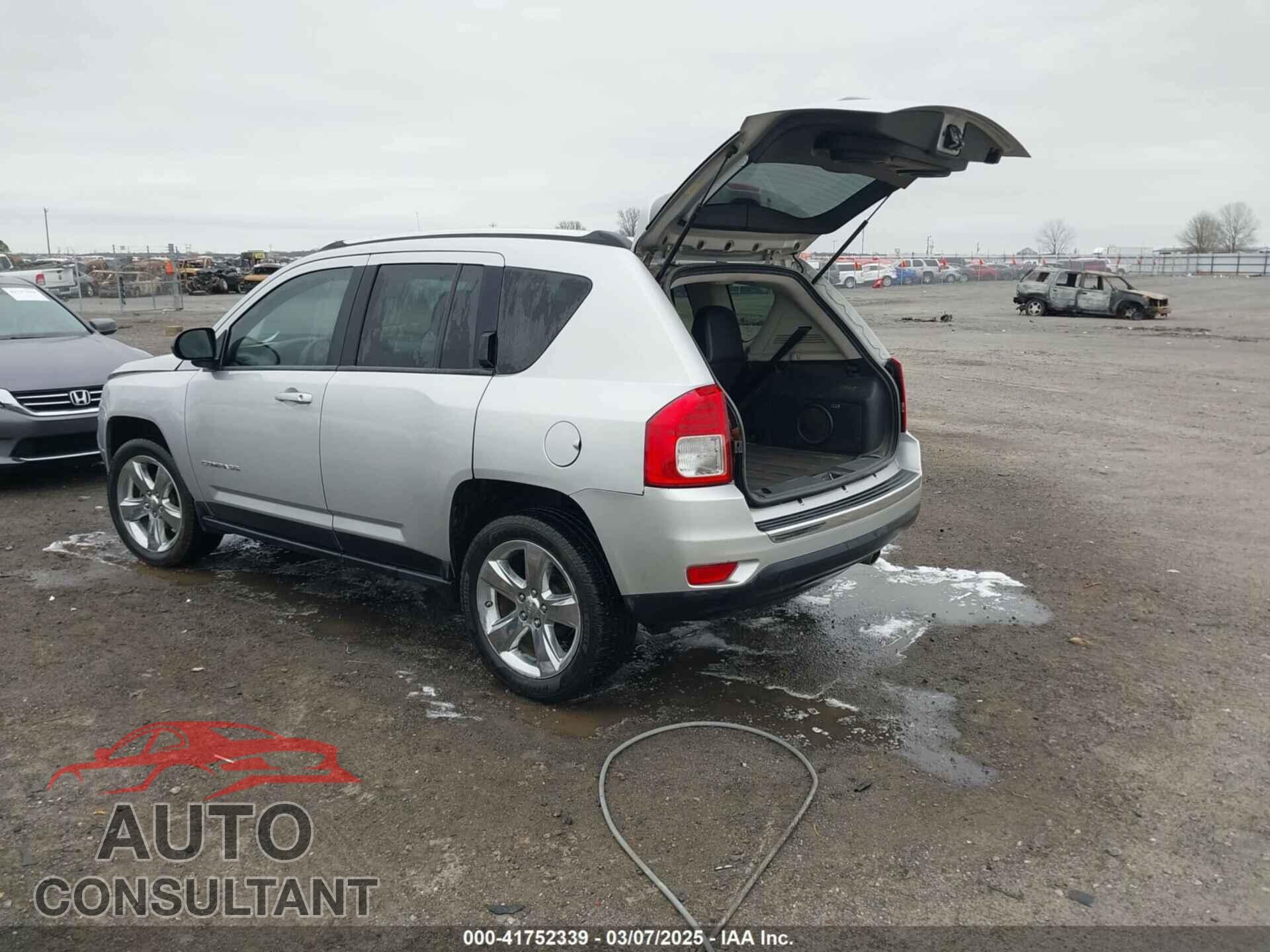 JEEP COMPASS 2012 - 1C4NJCCB3CD511555