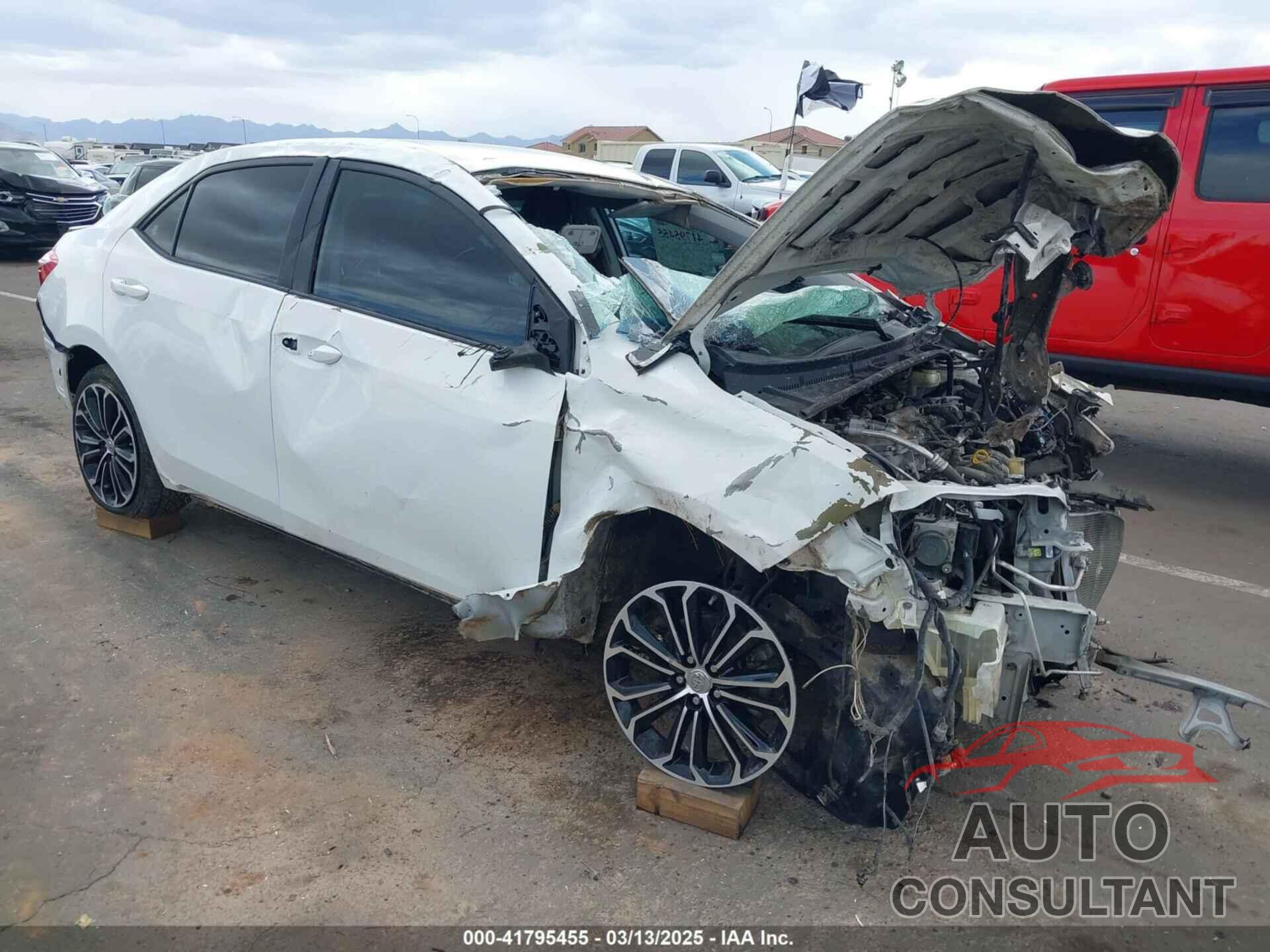TOYOTA COROLLA 2015 - 5YFBURHE8FP208286