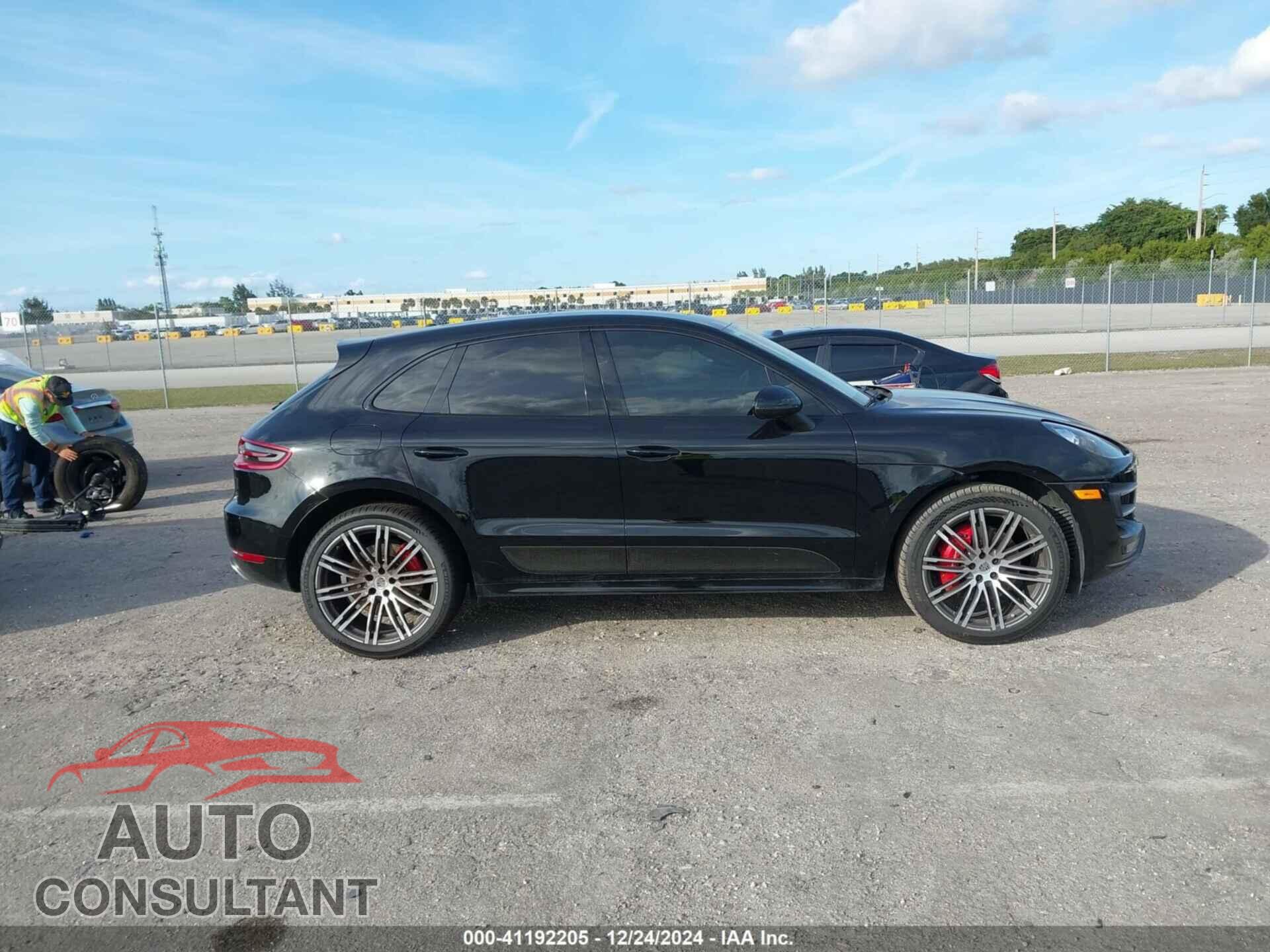 PORSCHE MACAN 2017 - WP1AF2A54HLB61419