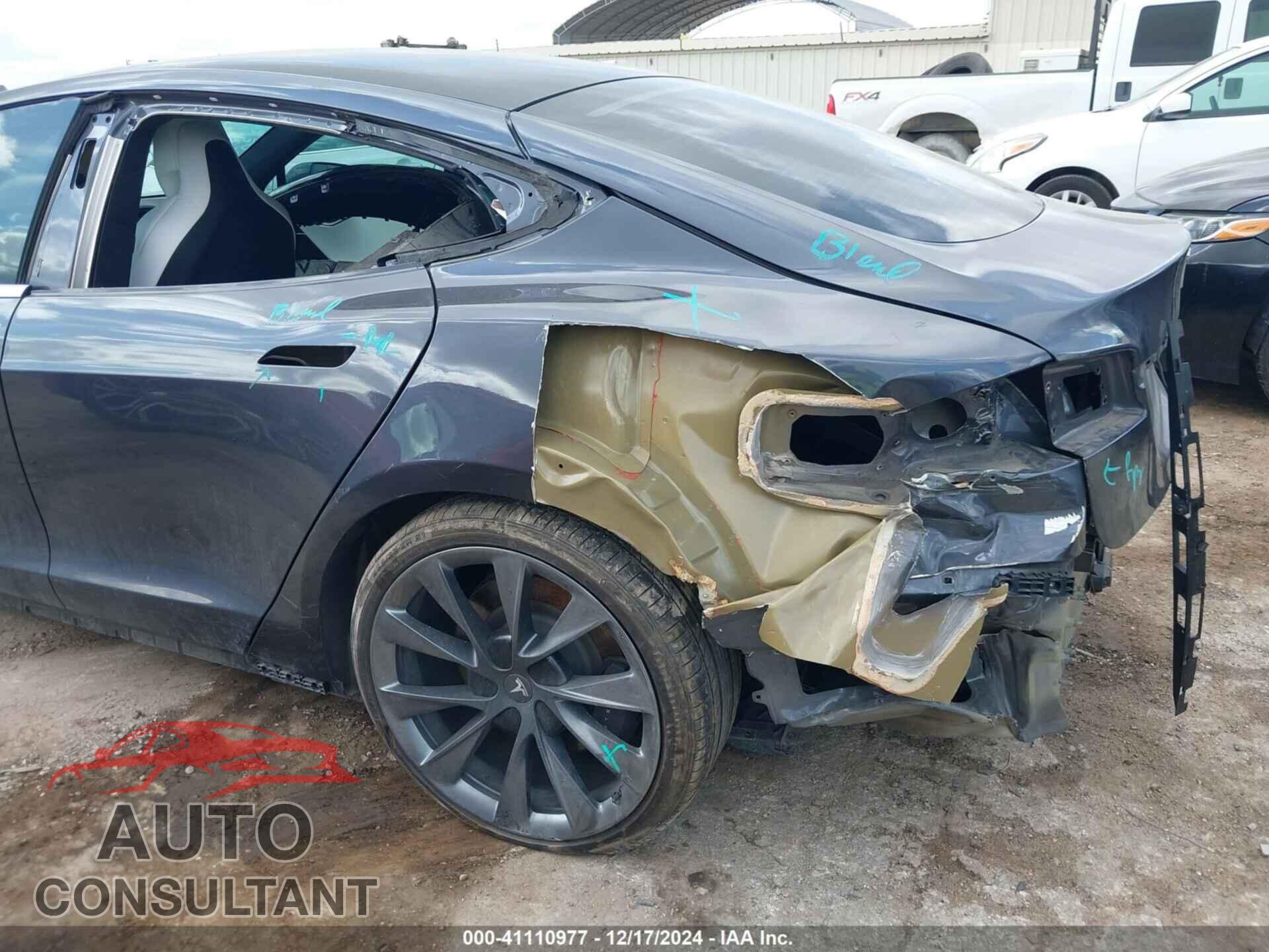 TESLA MODEL S 2020 - 5YJSA1E24LF350954