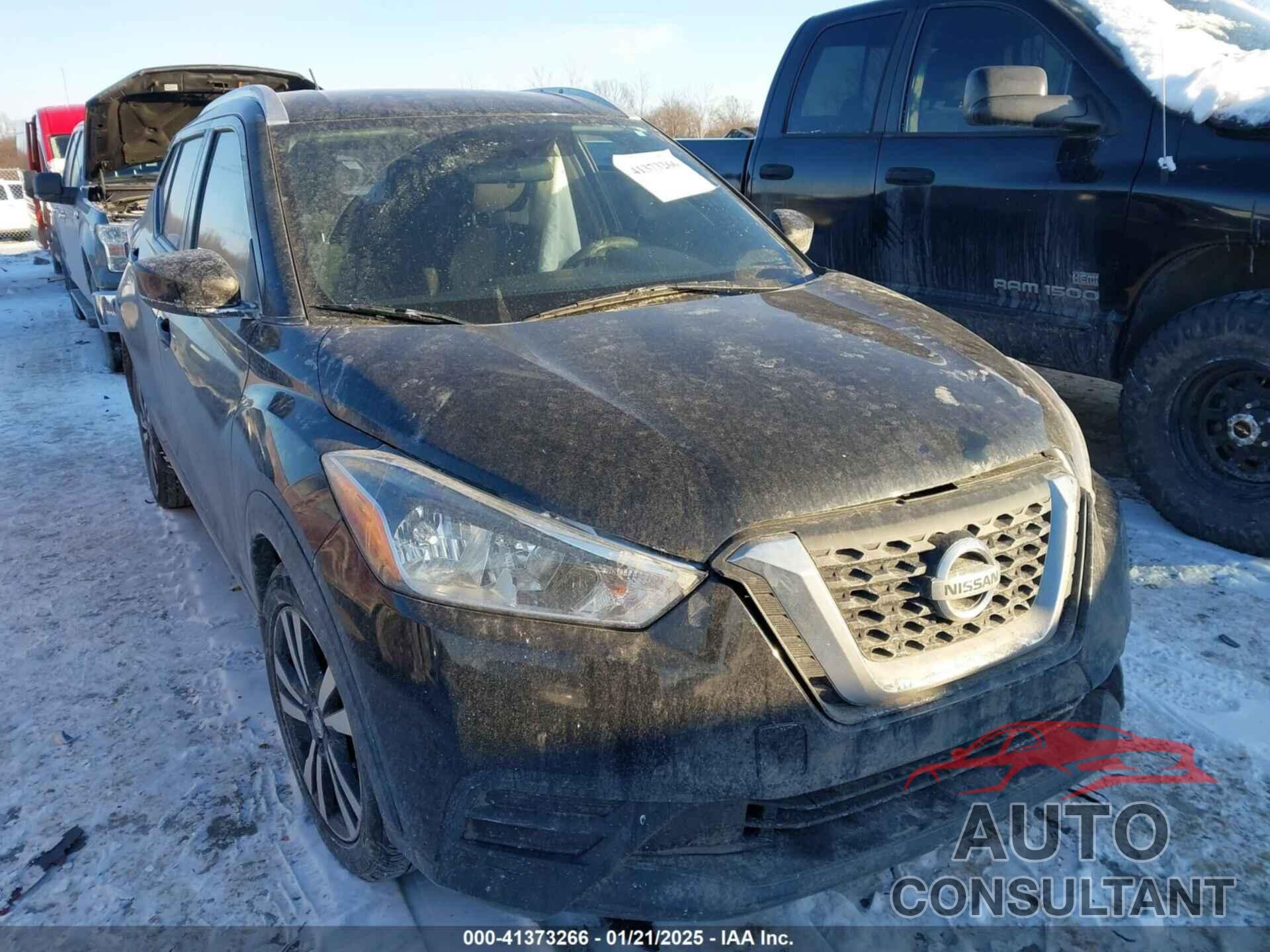 NISSAN KICKS 2018 - 3N1CP5CU2JL542647