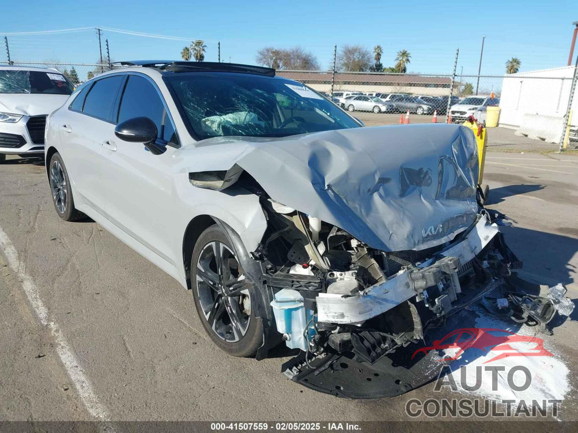 KIA K5 2022 - 5XXG64J28NG110000
