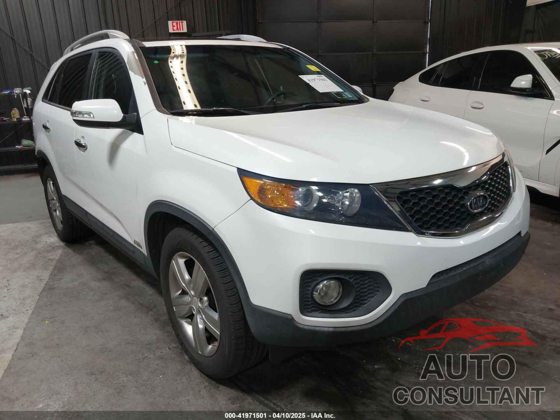 KIA SORENTO 2013 - 5XYKUDA24DG321236