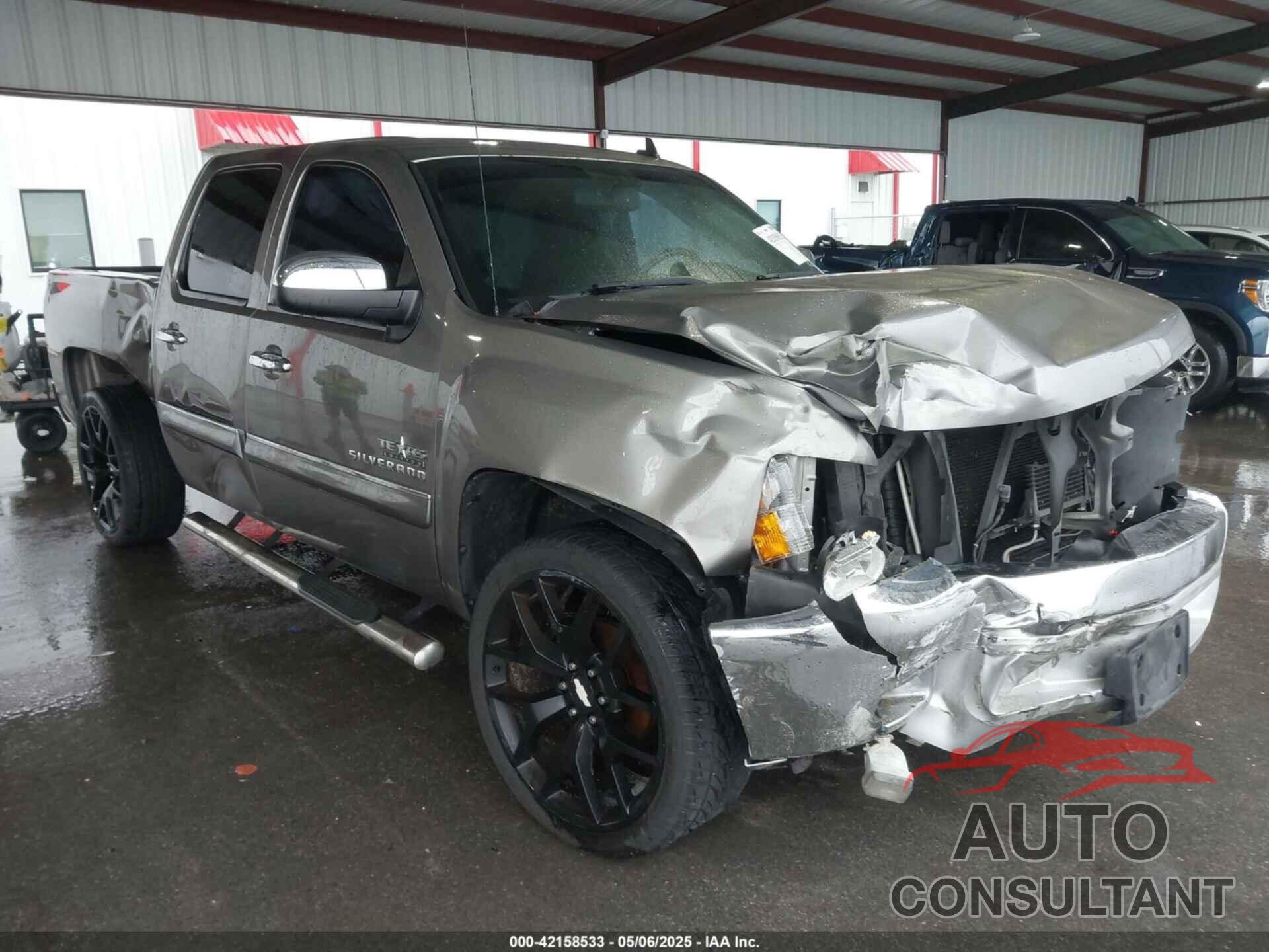 CHEVROLET SILVERADO 2013 - 3GCPCSE03DG247492