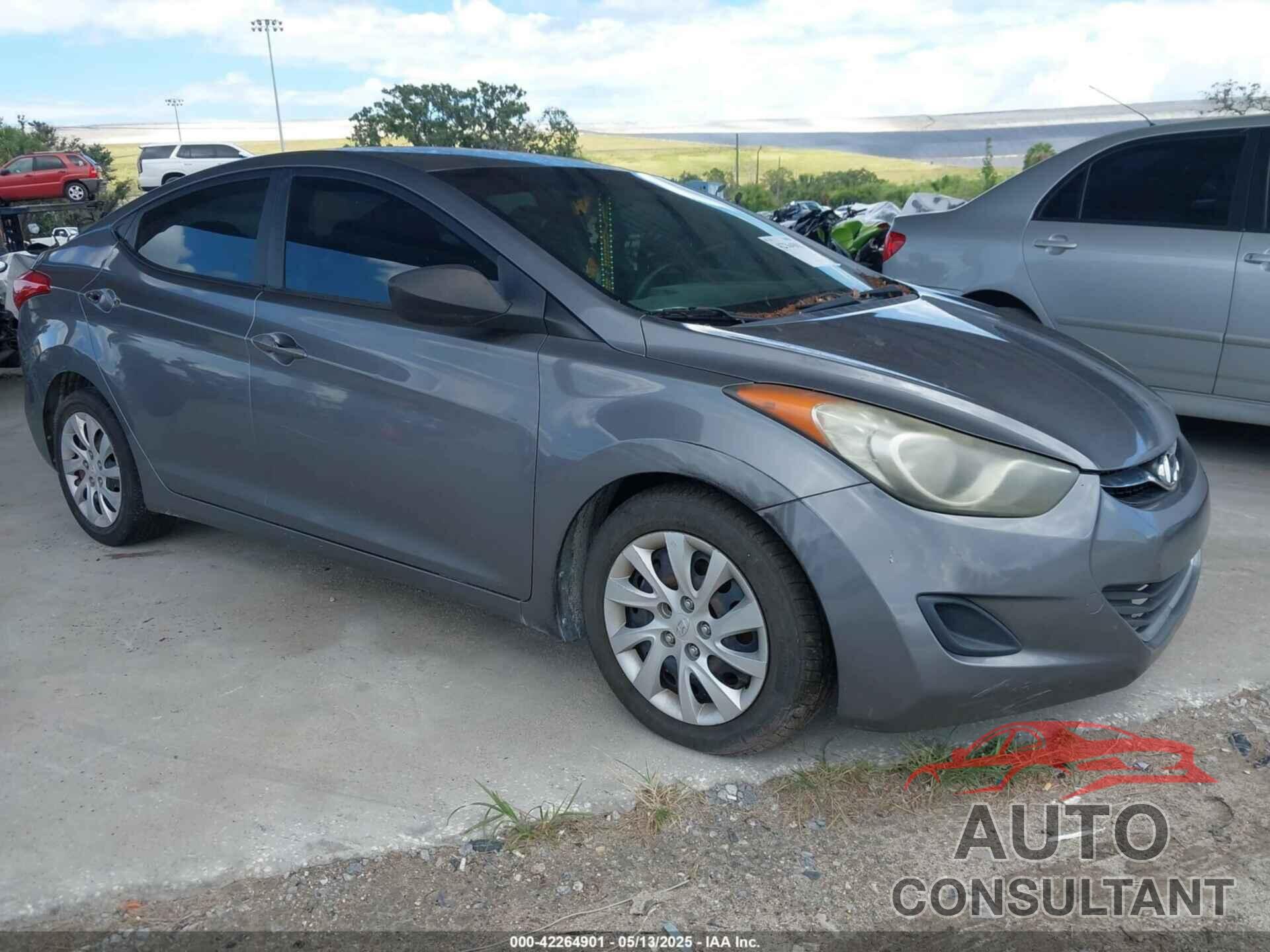 HYUNDAI ELANTRA 2012 - 5NPDH4AE1CH122885