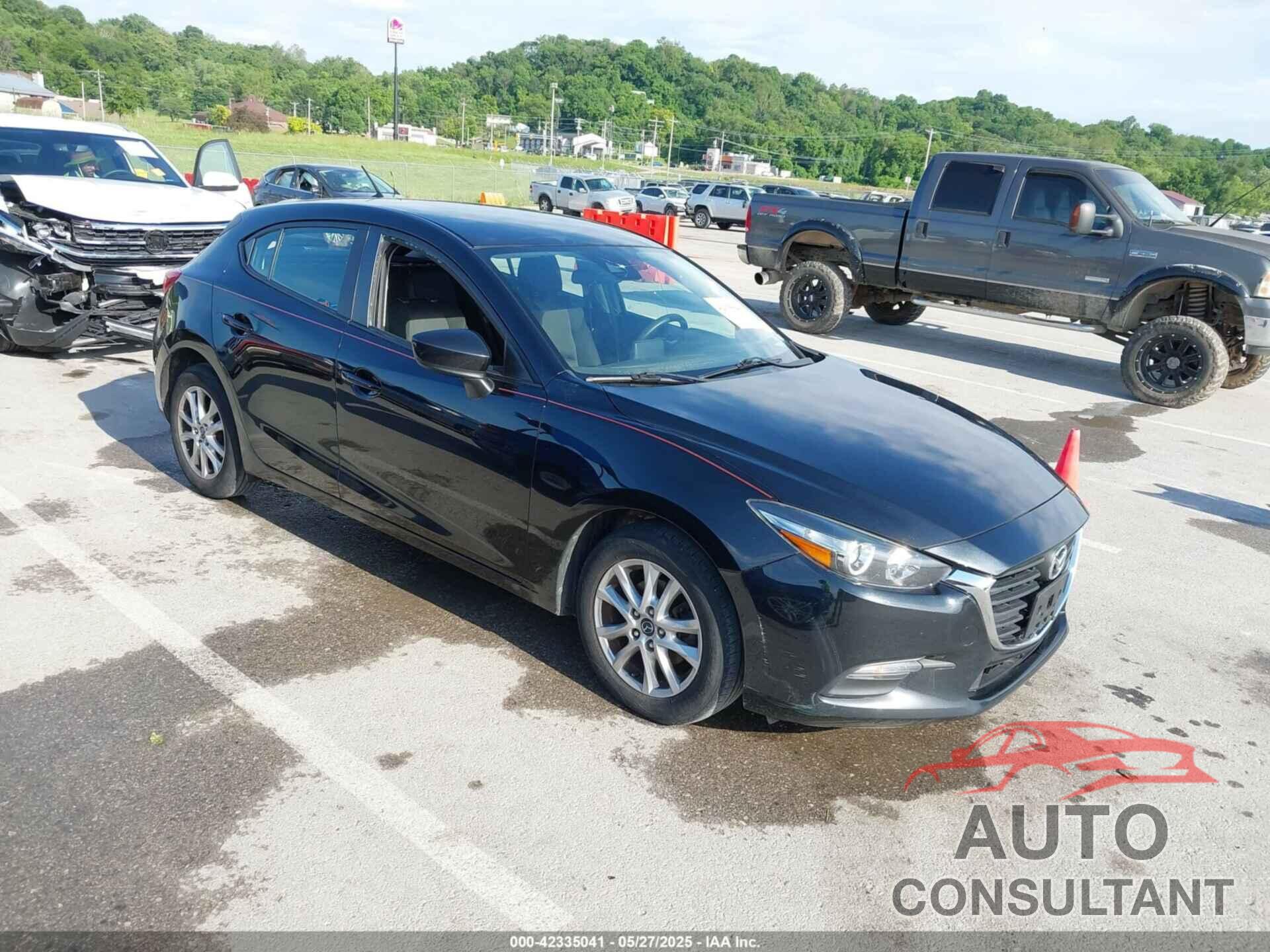 MAZDA MAZDA3 2018 - 3MZBN1K74JM267454