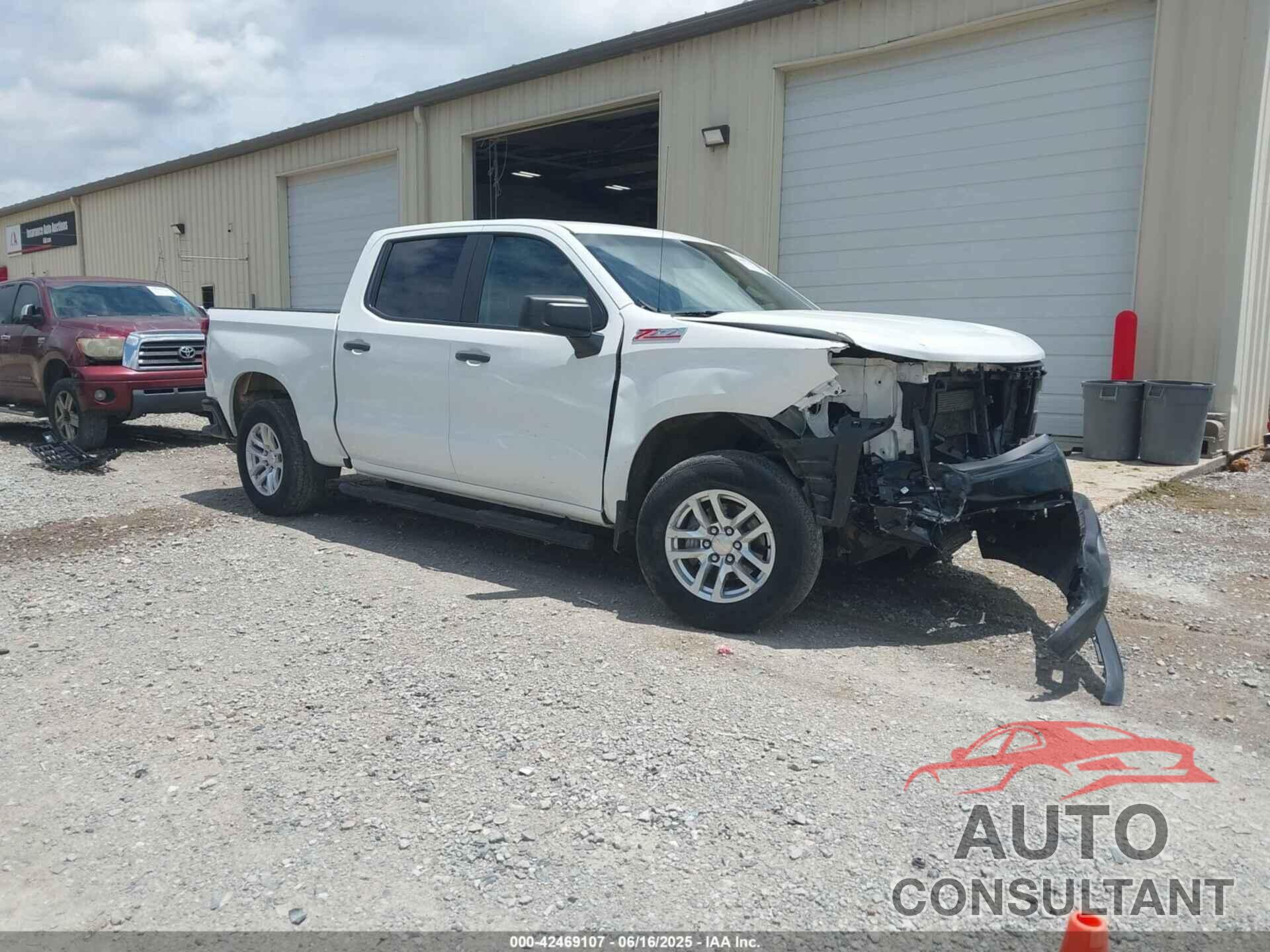 CHEVROLET SILVERADO 1500 2021 - 3GCUYAEF9MG208330