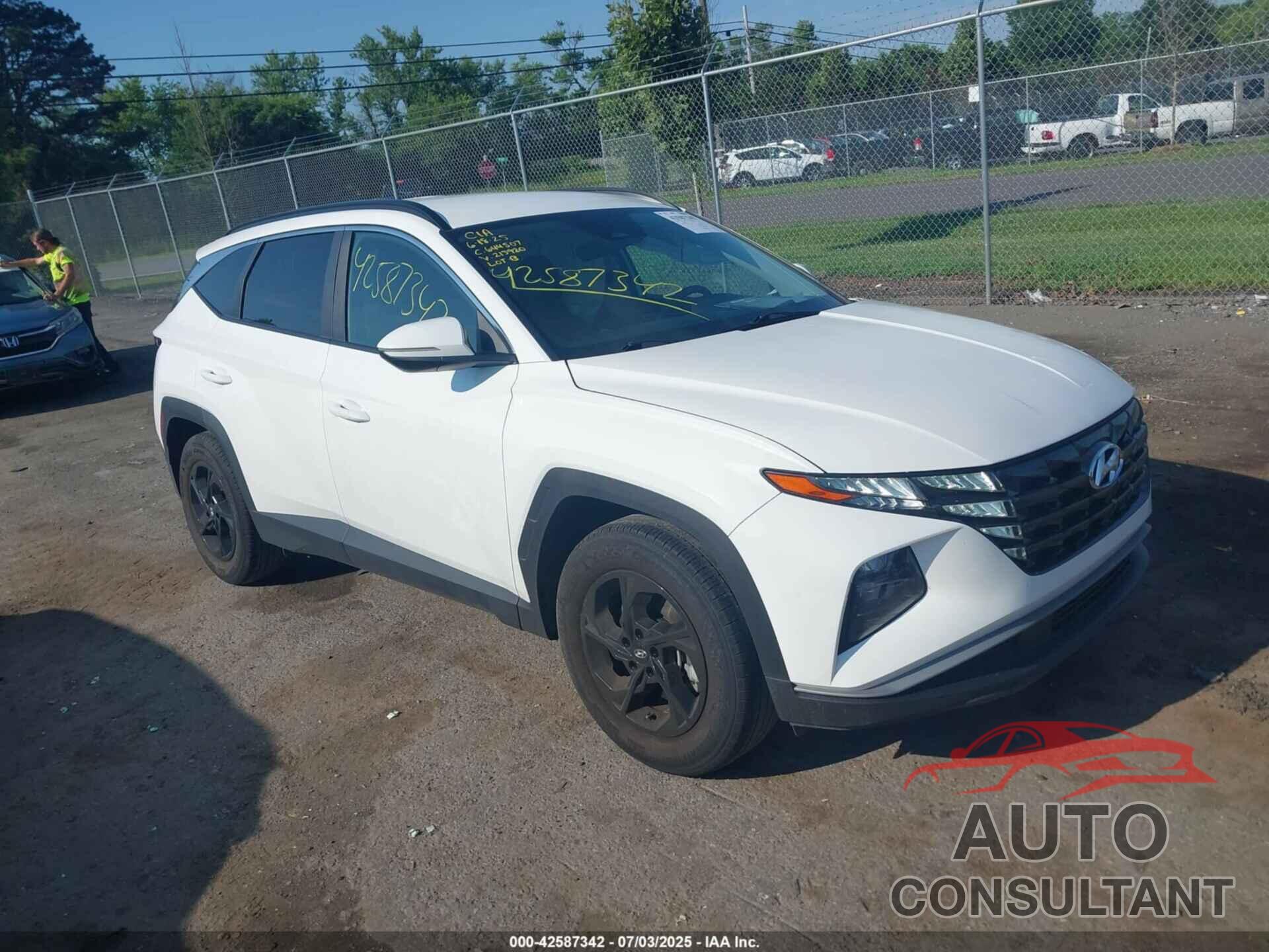 HYUNDAI TUCSON 2023 - 5NMJB3AE2PH215920