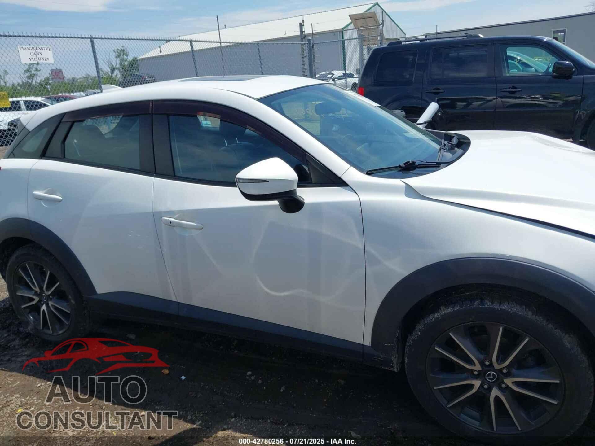 MAZDA CX-3 2017 - JM1DKFC79H0147209