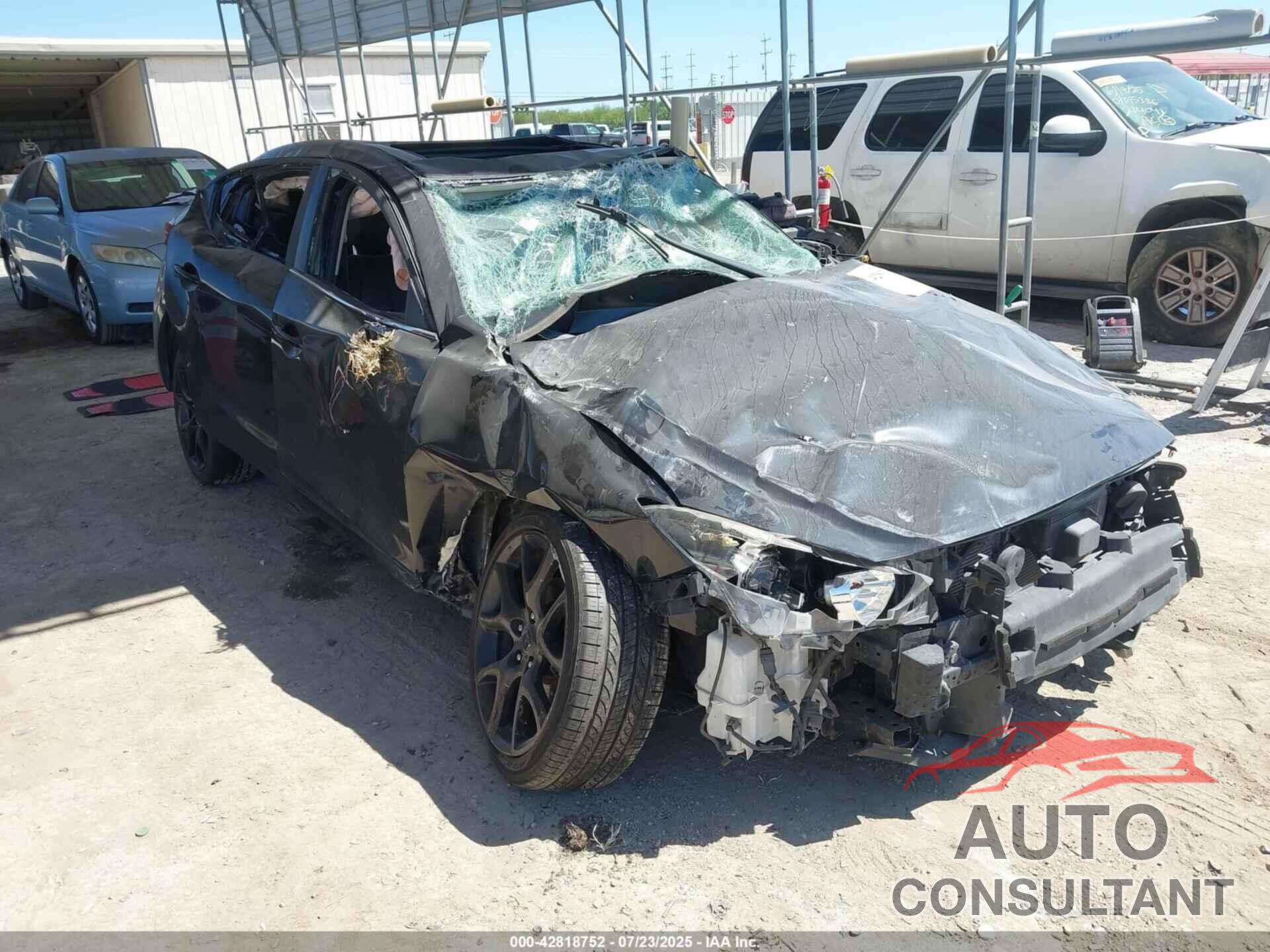 MAZDA MAZDA3 2018 - 3MZBN1V39JM230067