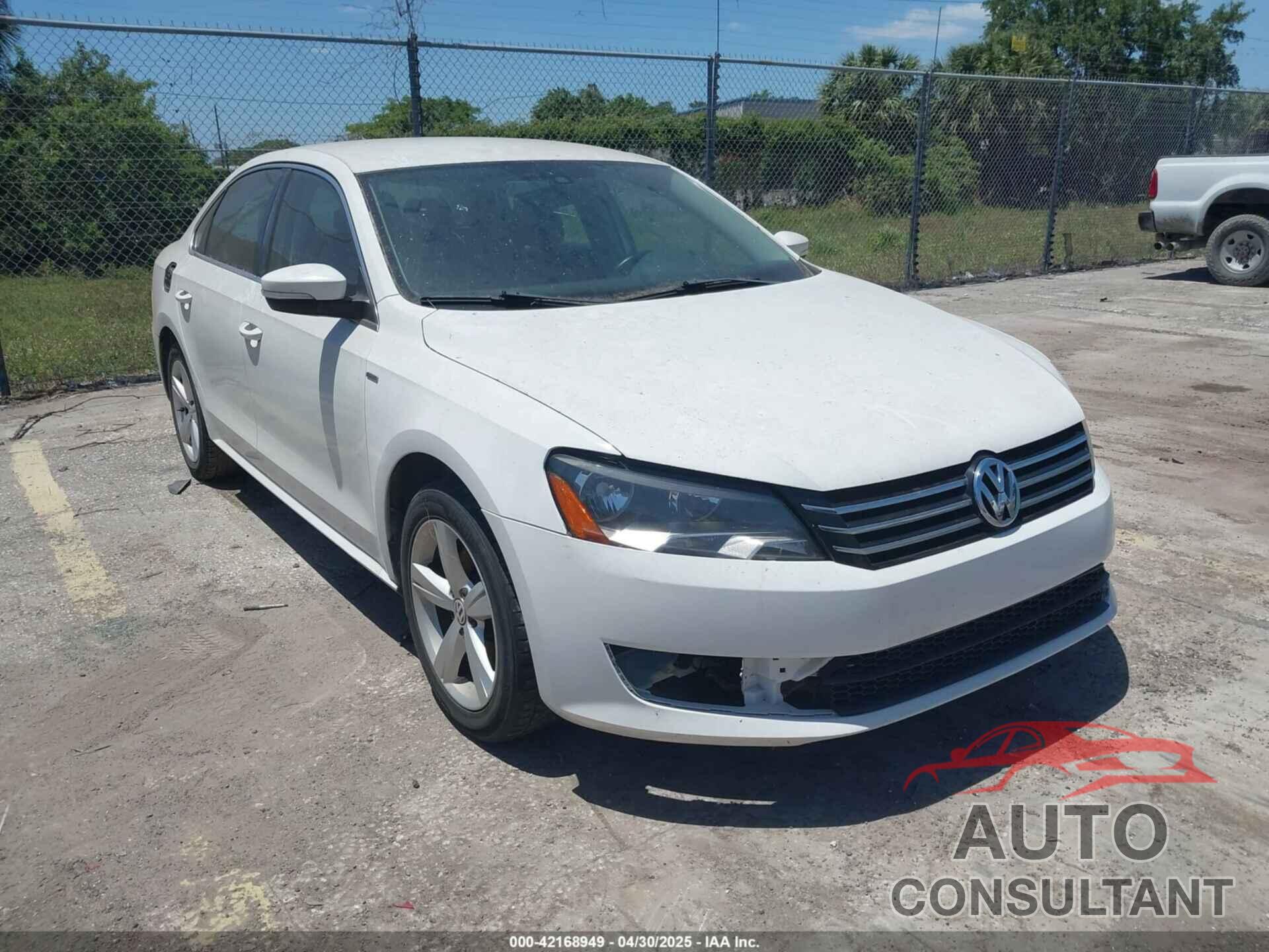 VOLKSWAGEN PASSAT 2014 - 1VWAT7A35EC059044
