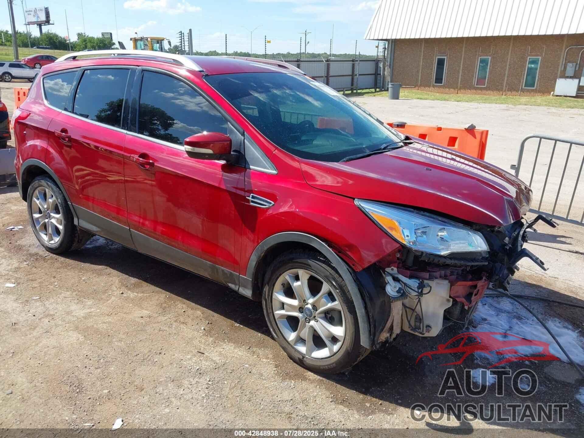 FORD ESCAPE 2015 - 1FMCU9JX5FUA47054