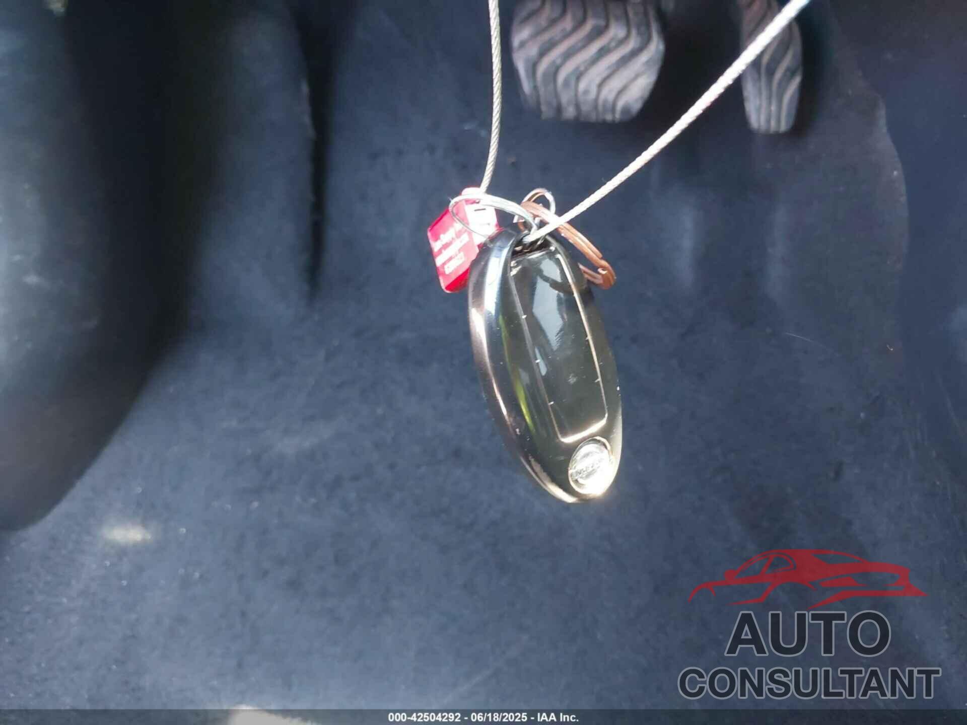 NISSAN VERSA 2021 - 3N1CN8EV2ML857305