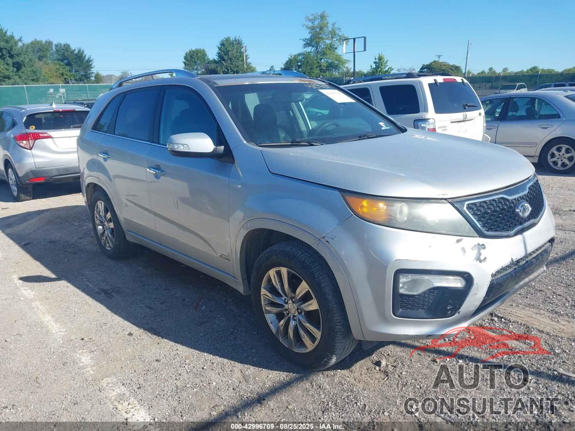 KIA SORENTO 2011 - 5XYKWDA25BG121764