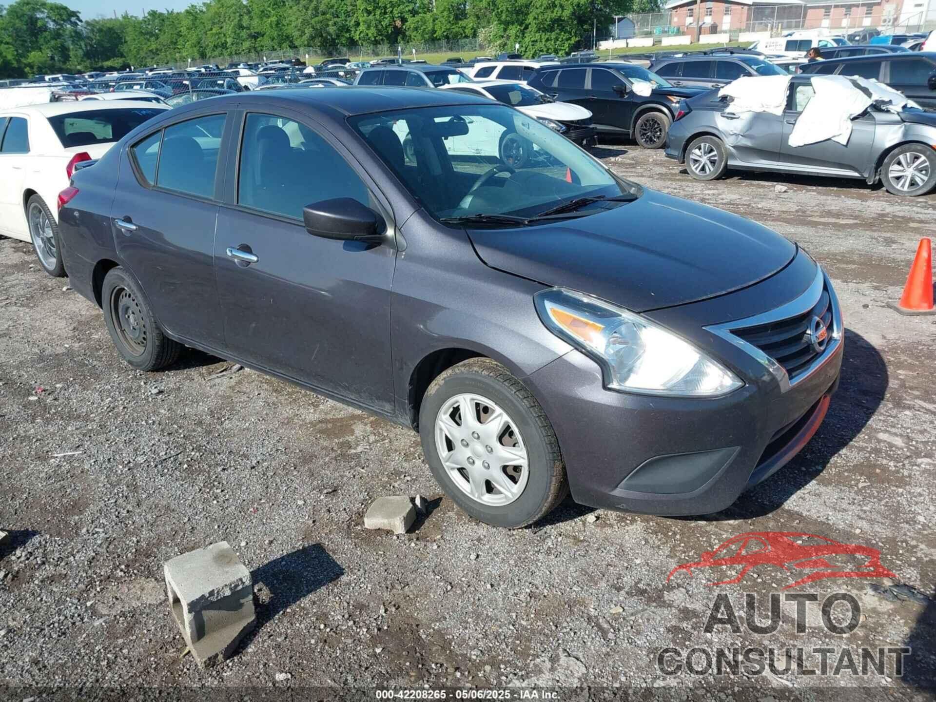 NISSAN VERSA 2015 - 3N1CN7AP3FL895999