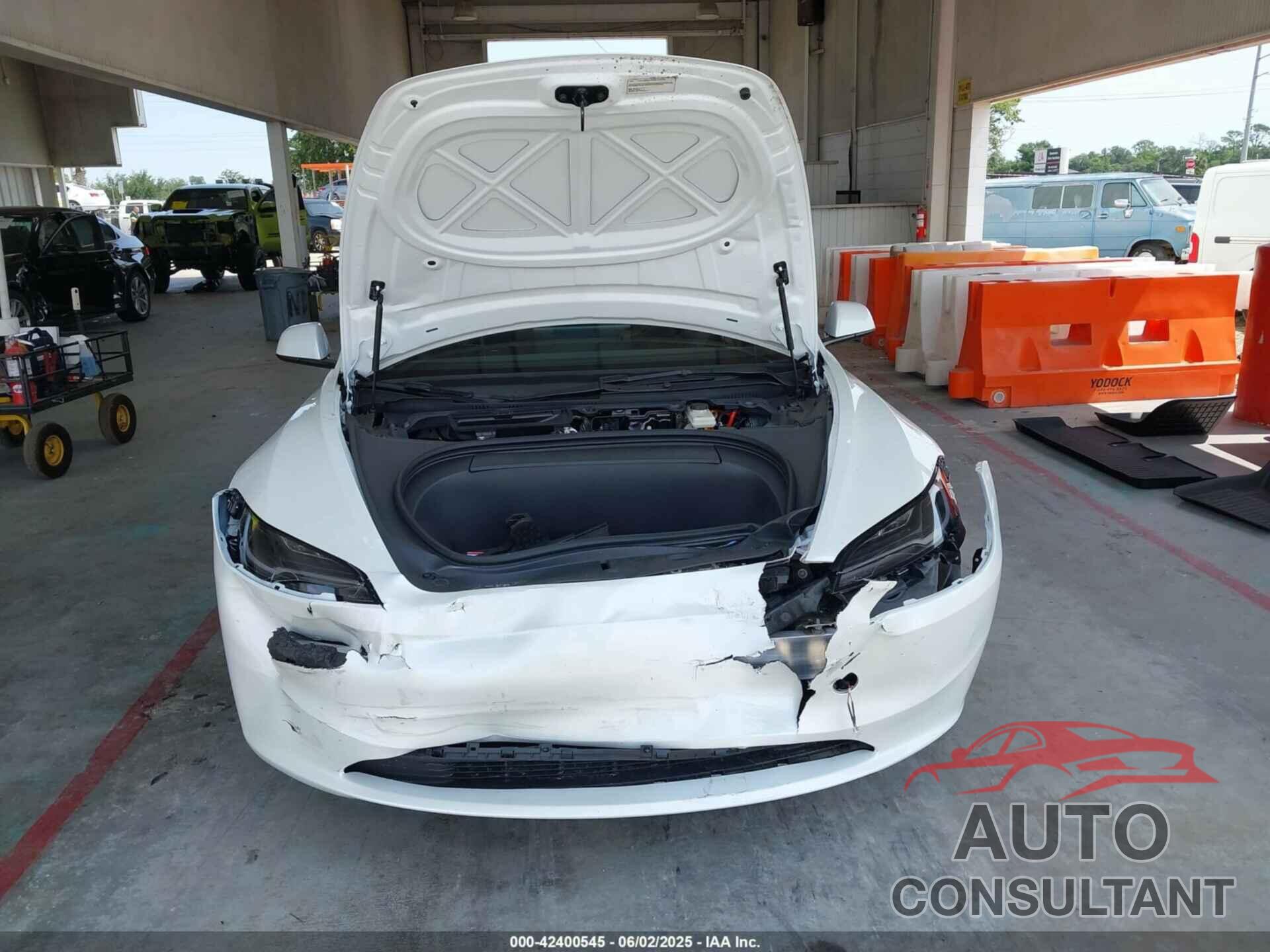 TESLA MODEL 3 2024 - 5YJ3E1EA7RF760804