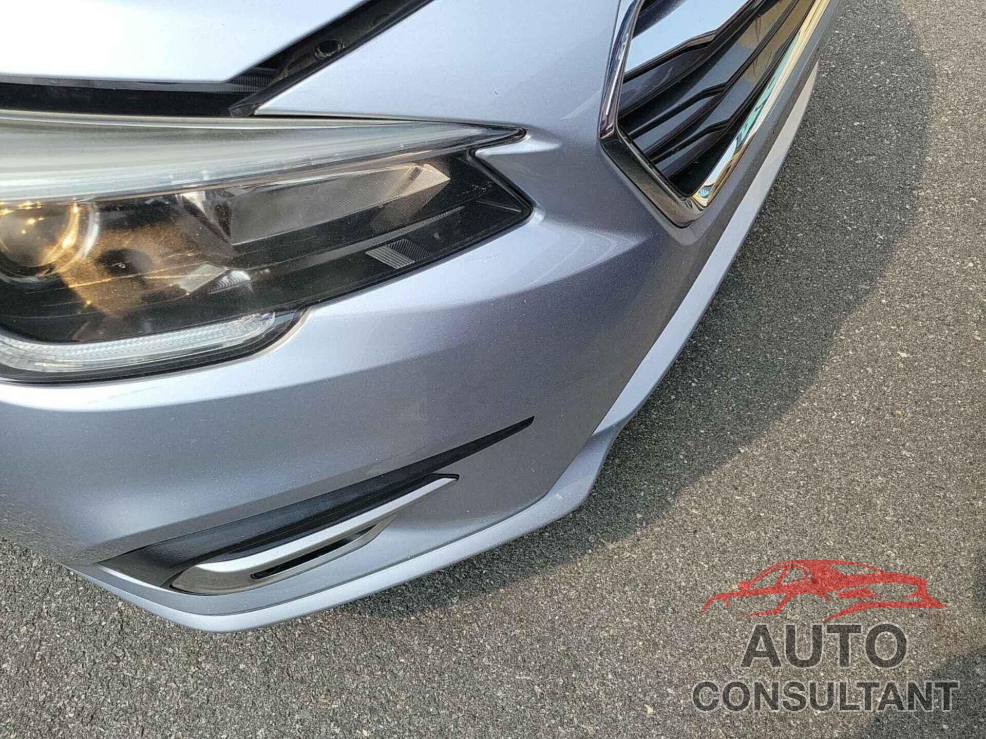 SUBARU LEGACY 2018 - 4S3BNAF69J3033493