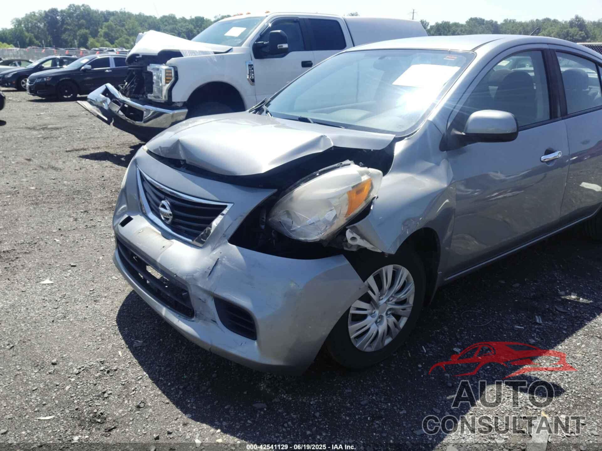 NISSAN VERSA 2014 - 3N1CN7AP4EL819626