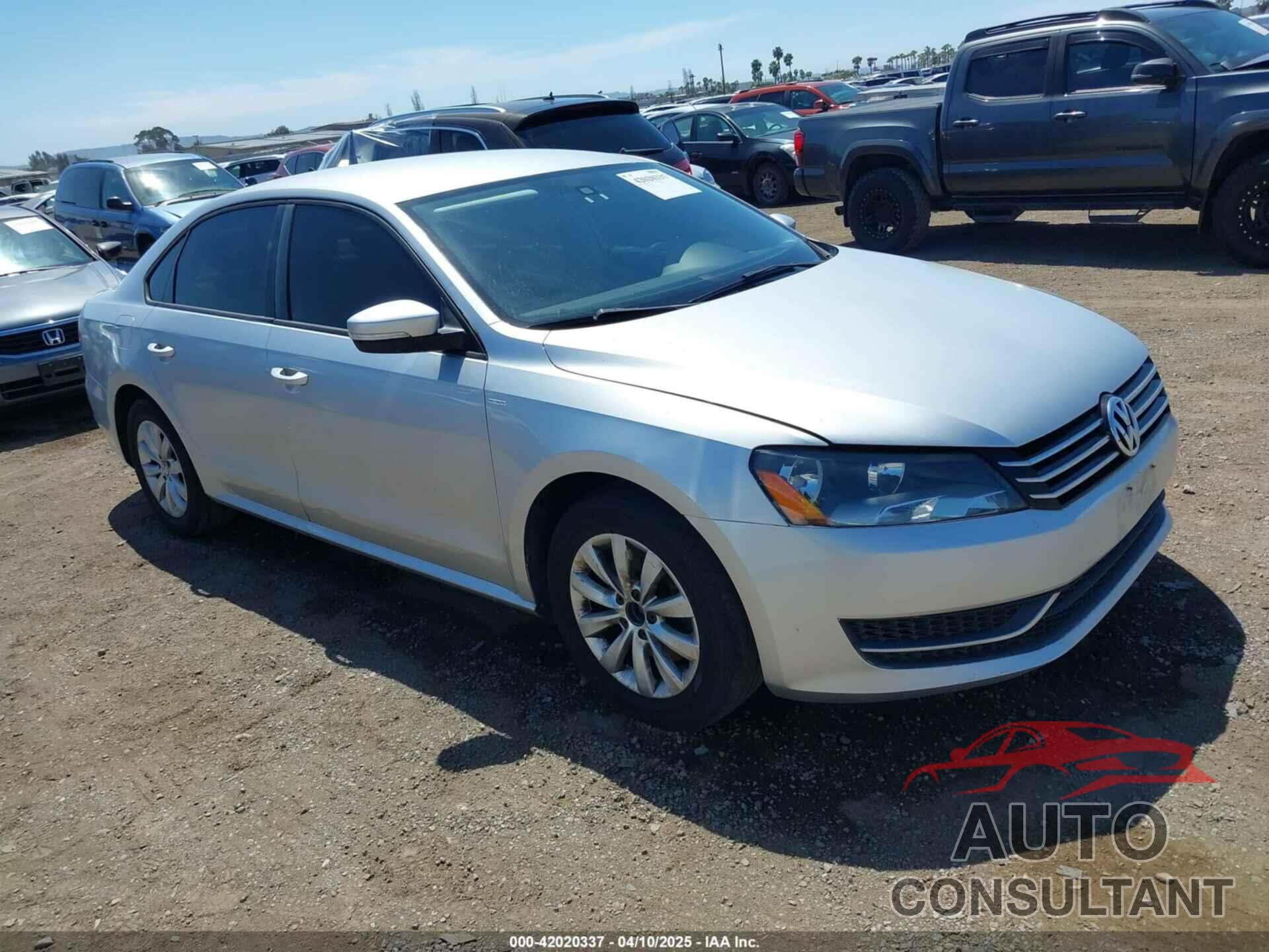 VOLKSWAGEN PASSAT 2015 - 1VWAT7A37FC045499