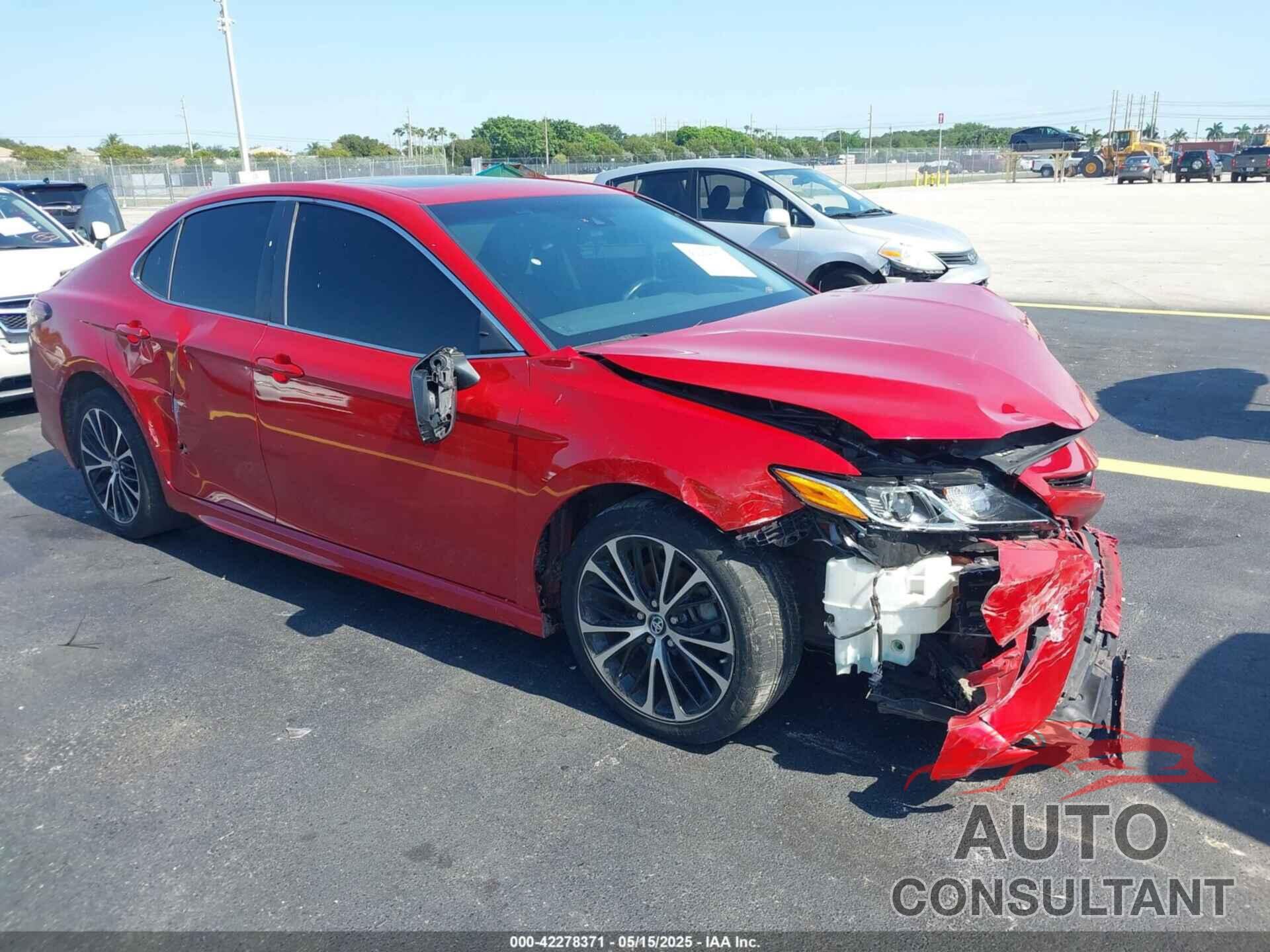 TOYOTA CAMRY 2019 - 4T1B11HK4KU168863