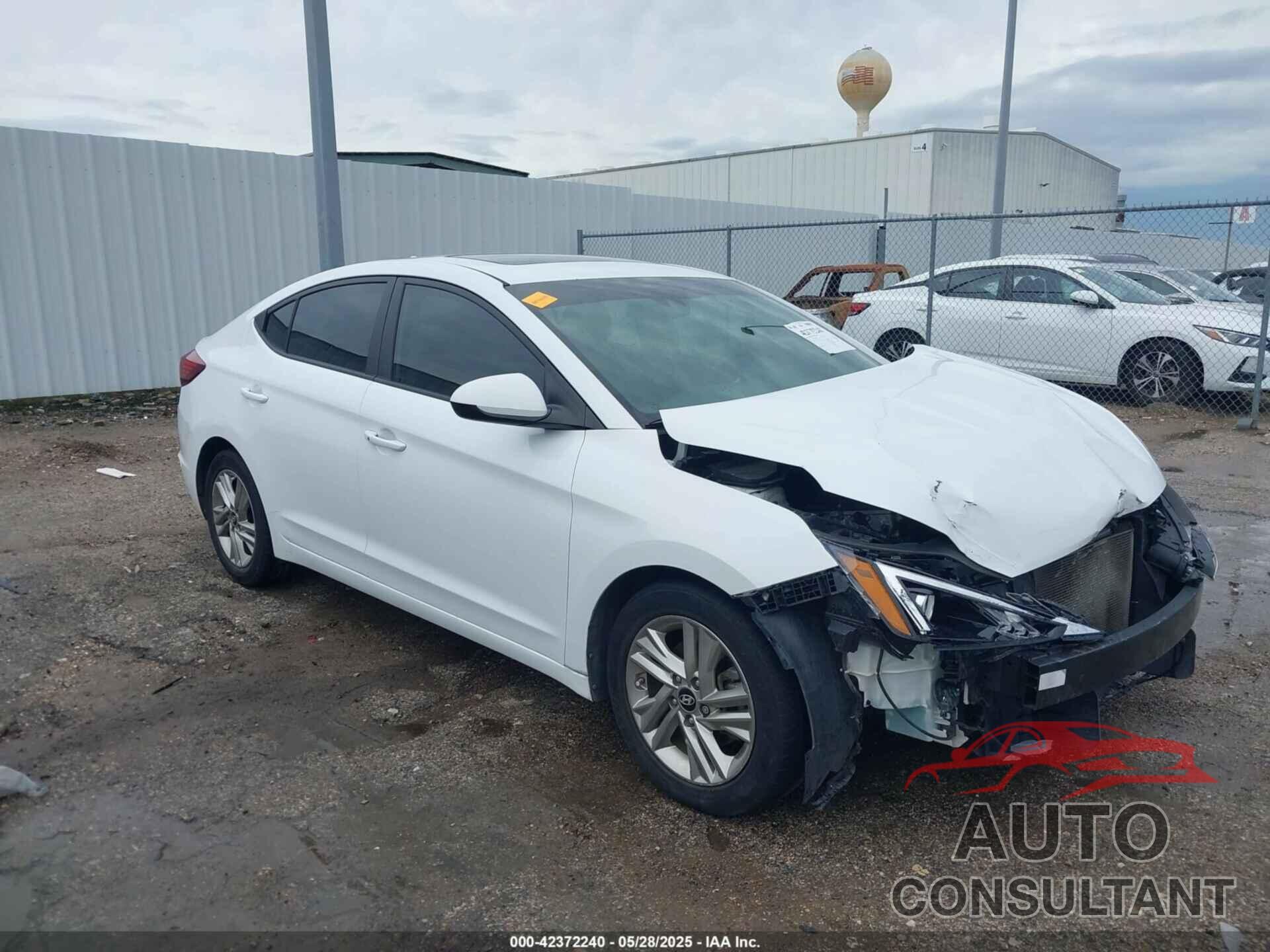 HYUNDAI ELANTRA 2019 - 5NPD84LF0KH435687