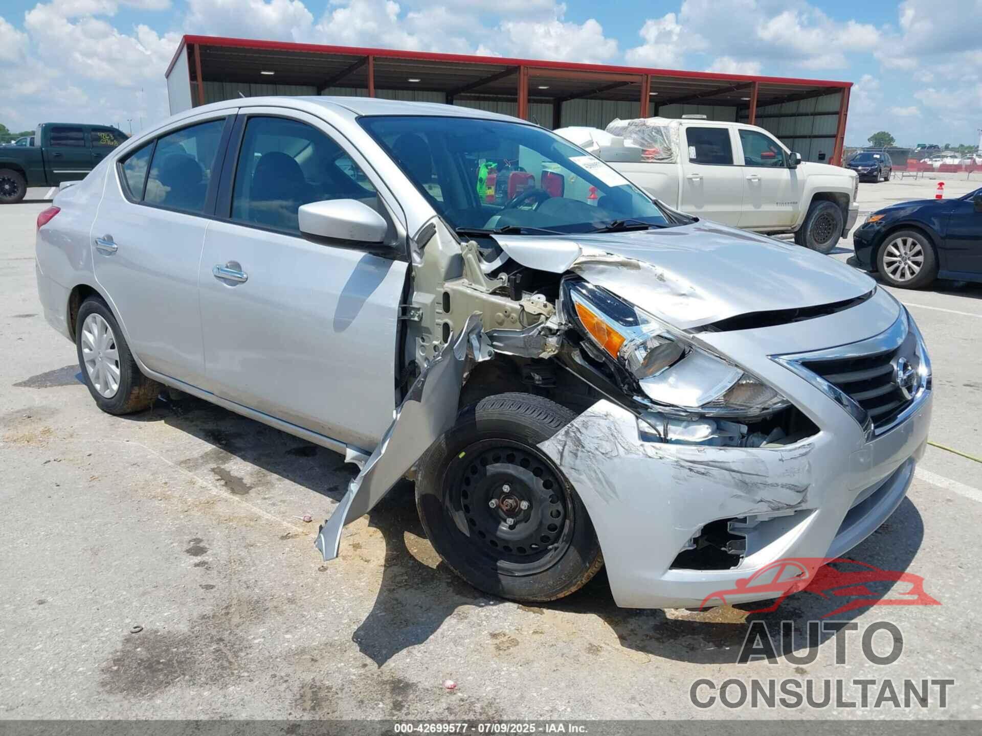 NISSAN VERSA 2019 - 3N1CN7AP6KL866300