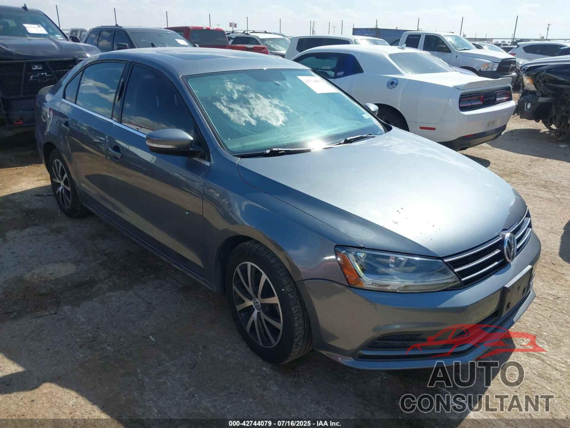 VOLKSWAGEN JETTA 2017 - 3VWDB7AJ5HM413470