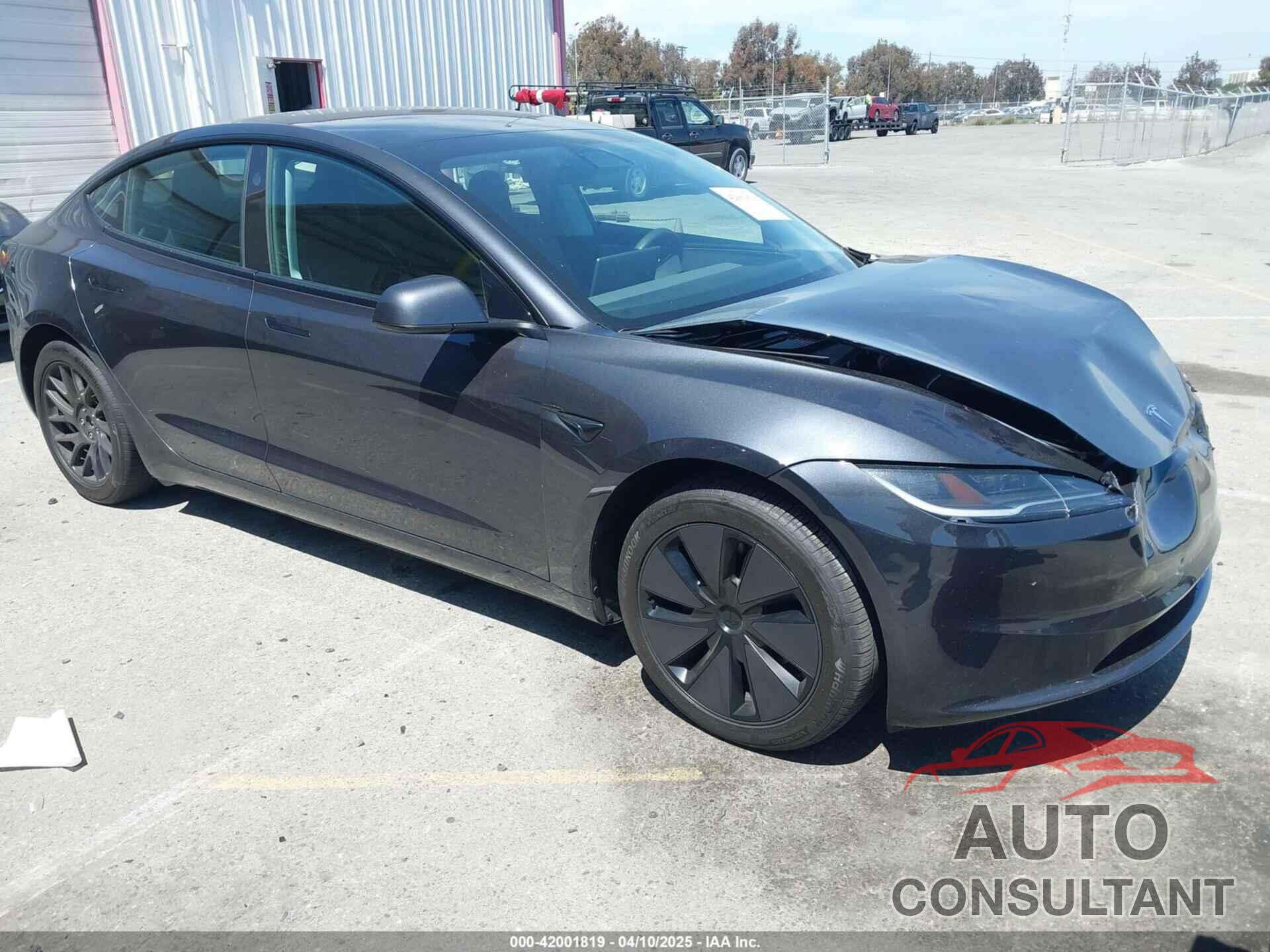 TESLA MODEL 3 2024 - 5YJ3E1EA2RF726012