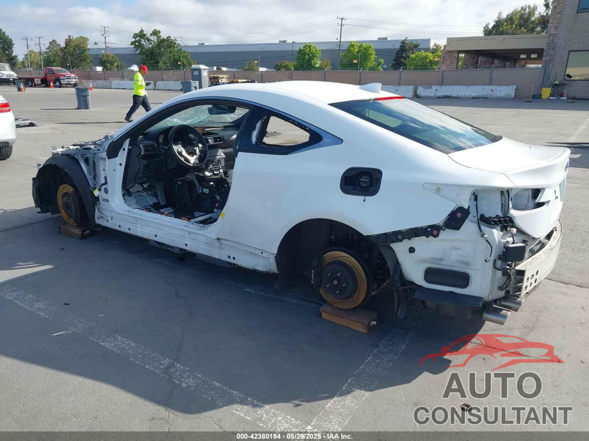 LEXUS RC F 2015 - JTHHP5BC3F5004492