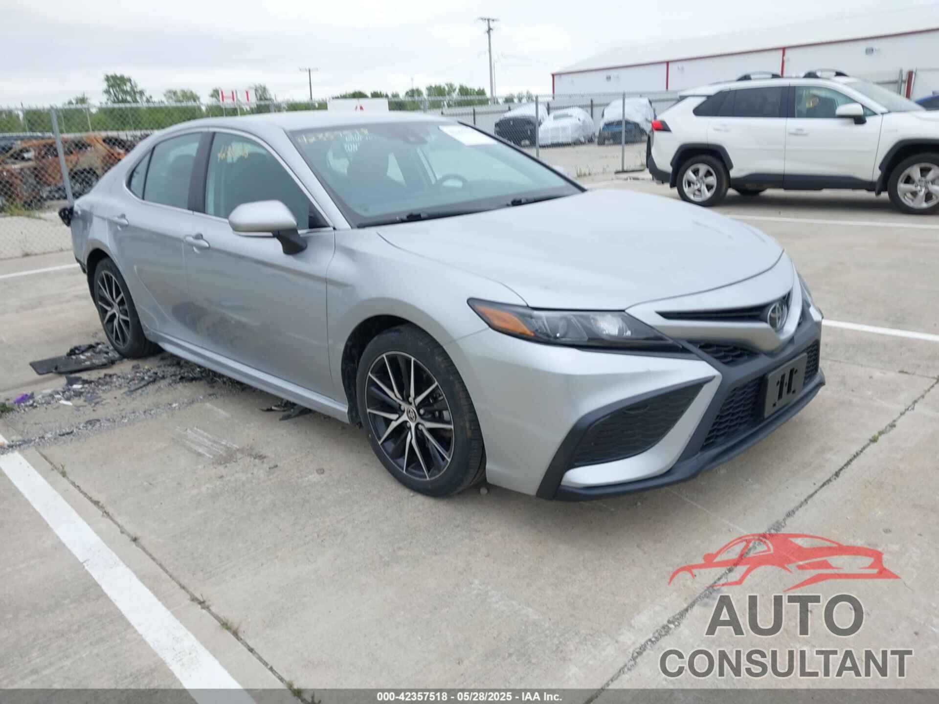 TOYOTA CAMRY 2023 - 4T1G11AK4PU747861