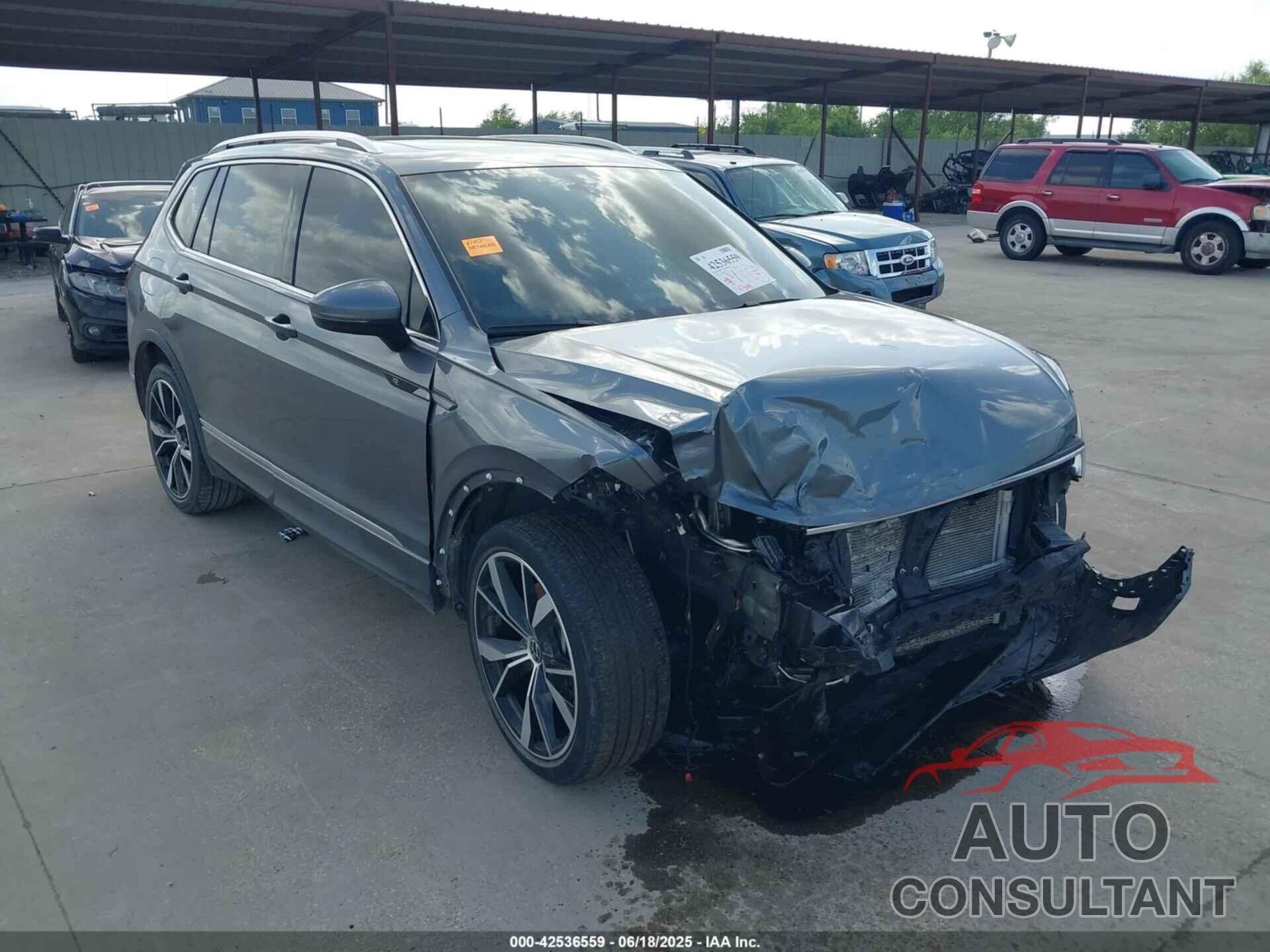 VOLKSWAGEN TIGUAN 2022 - 3VV4B7AX9NM167348