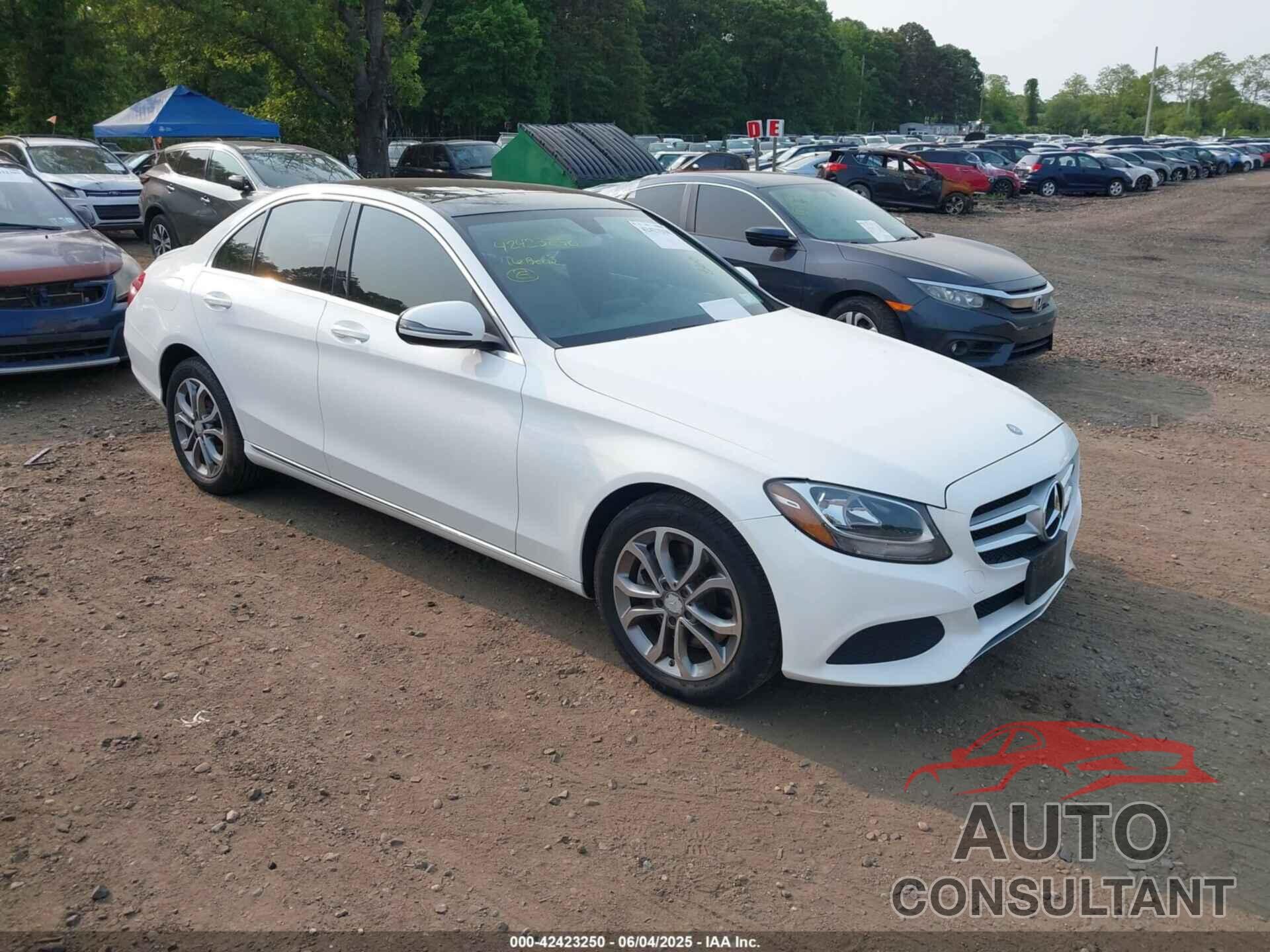 MERCEDES-BENZ C 300 2016 - 55SWF4KB1GU108281