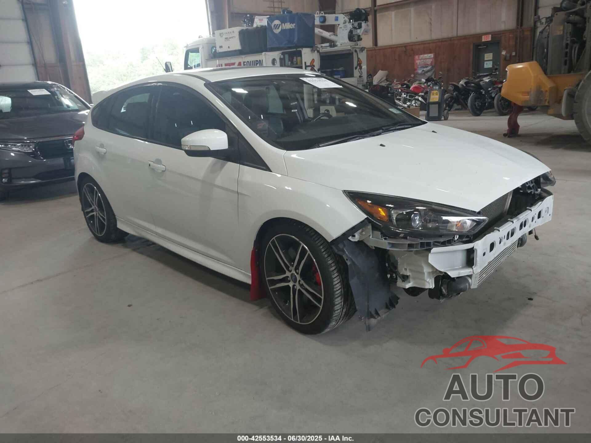 FORD FOCUS ST 2018 - 1FADP3L90JL247145