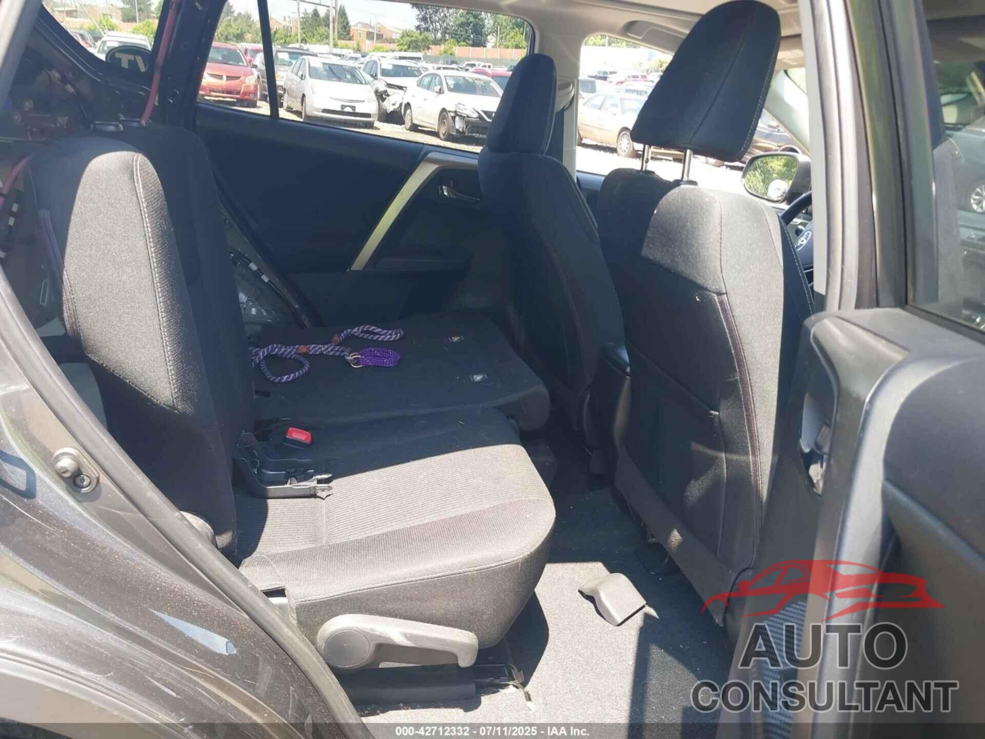 TOYOTA RAV4 2015 - JTMWFREV2FJ051794