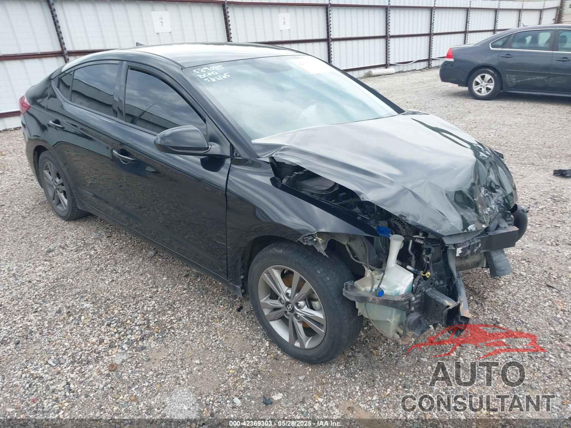 HYUNDAI ELANTRA 2018 - KMHD84LF7JU589085