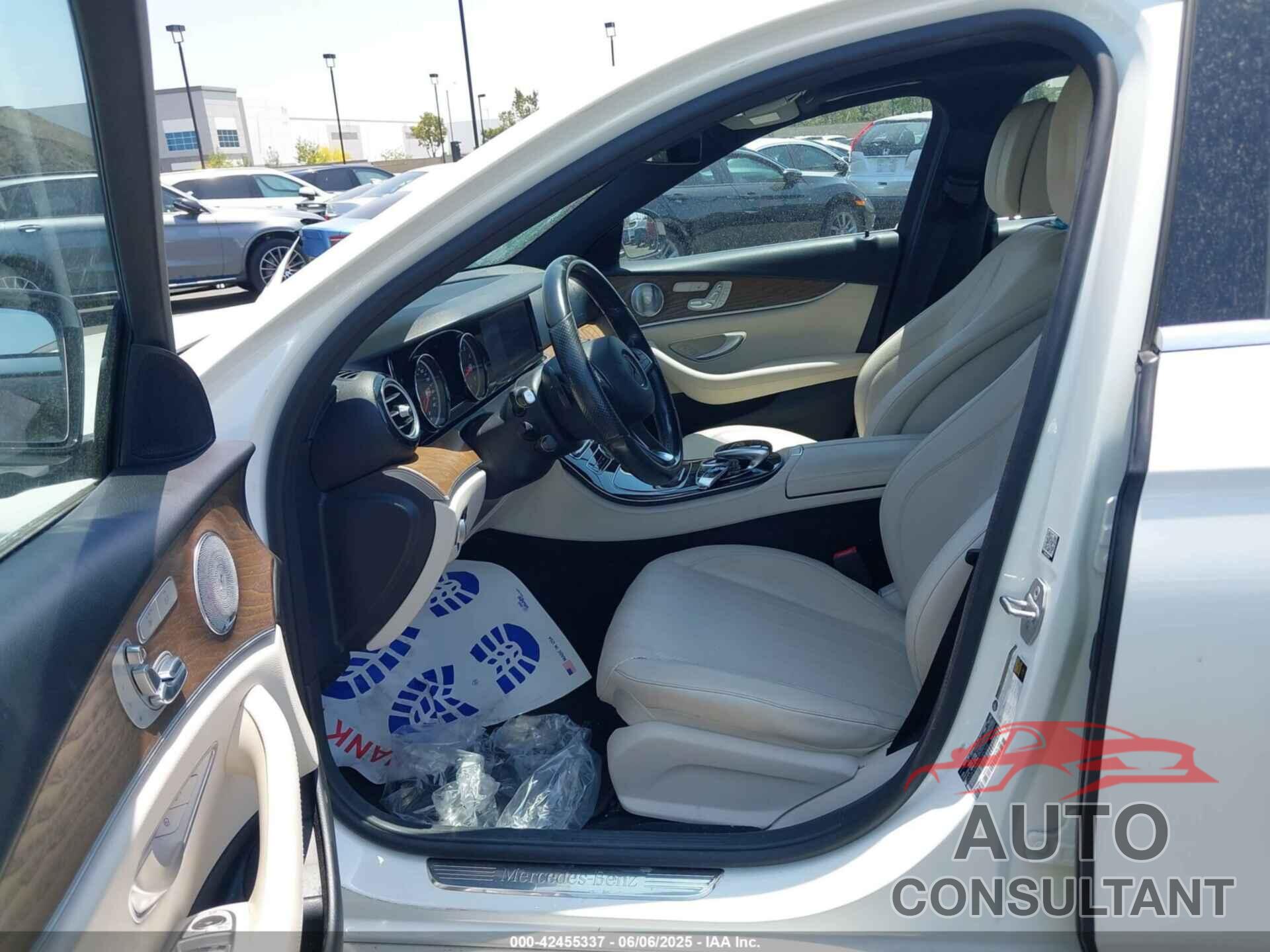MERCEDES-BENZ E 300 2017 - WDDZF4JB4HA185209